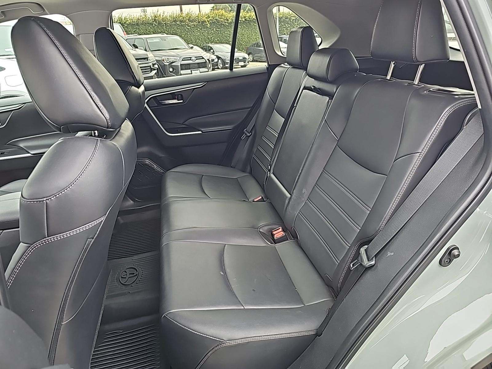 2022 Toyota RAV4 XLE Premium FWD