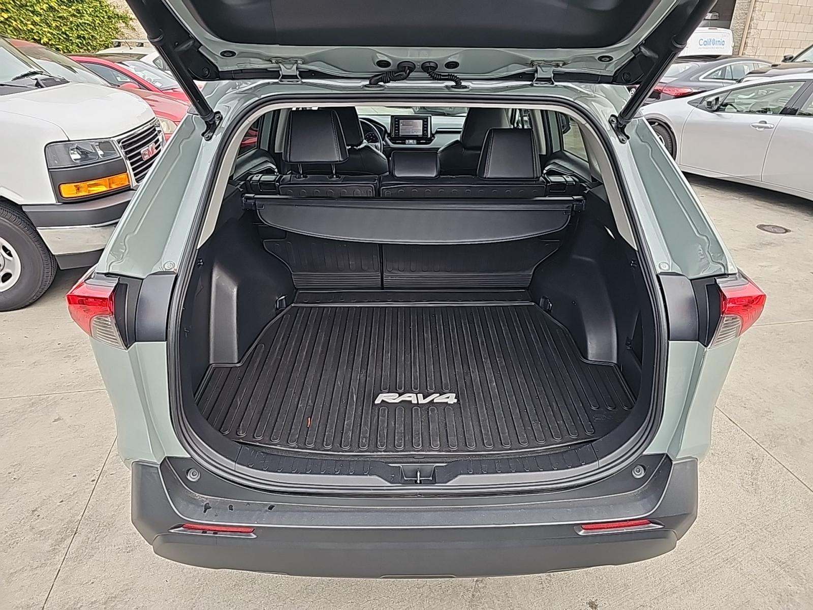 2022 Toyota RAV4 XLE Premium FWD