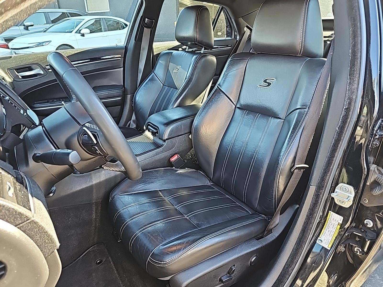 2023 Chrysler 300 300S RWD