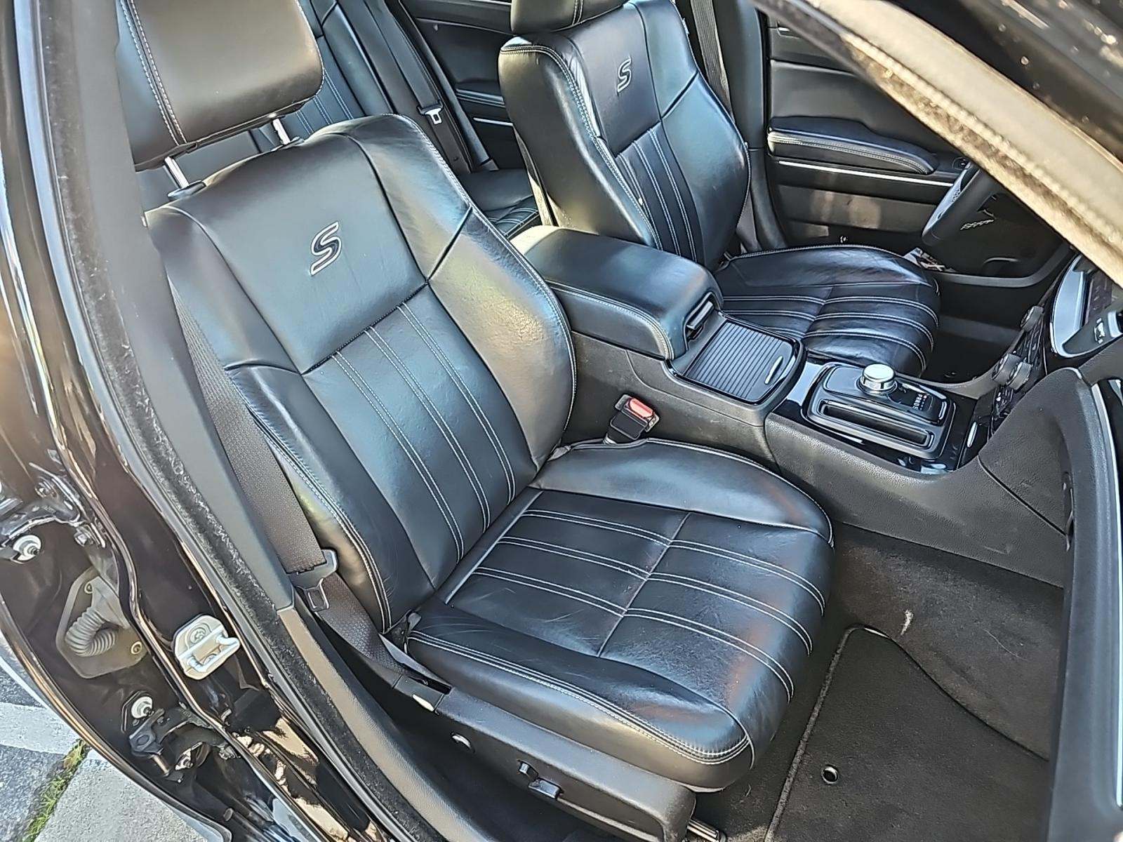 2023 Chrysler 300 300S RWD