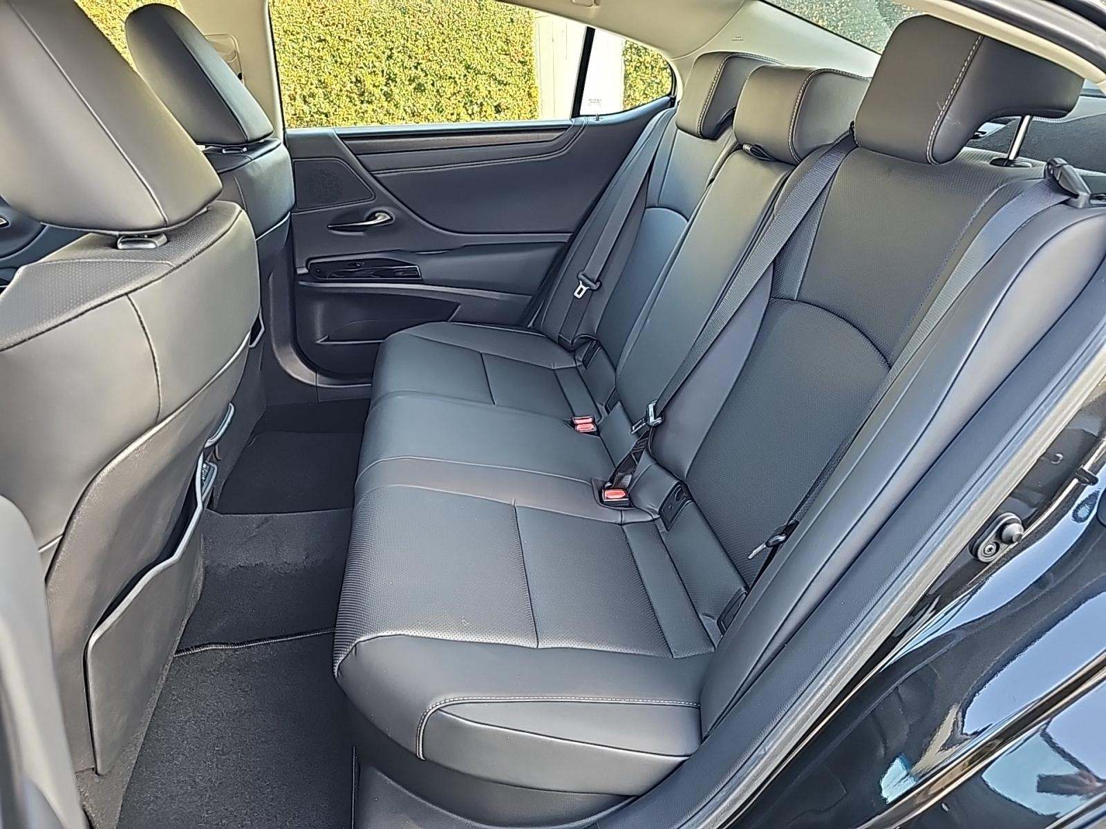 2025 Lexus ES ES 300h FWD