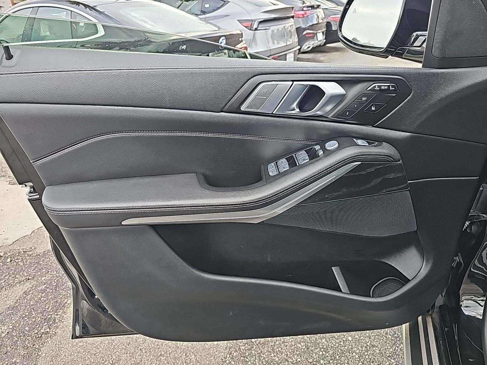 2022 BMW X7 xDrive40i AWD