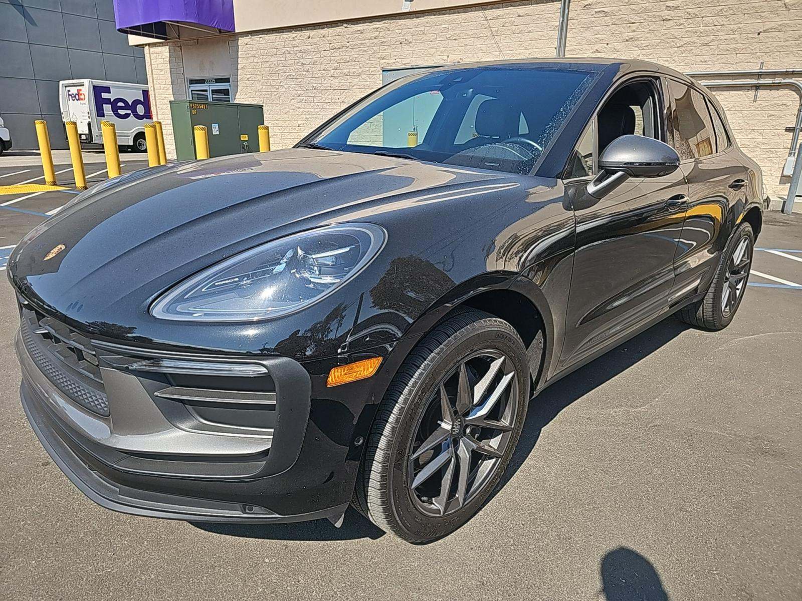 2023 Porsche Macan T