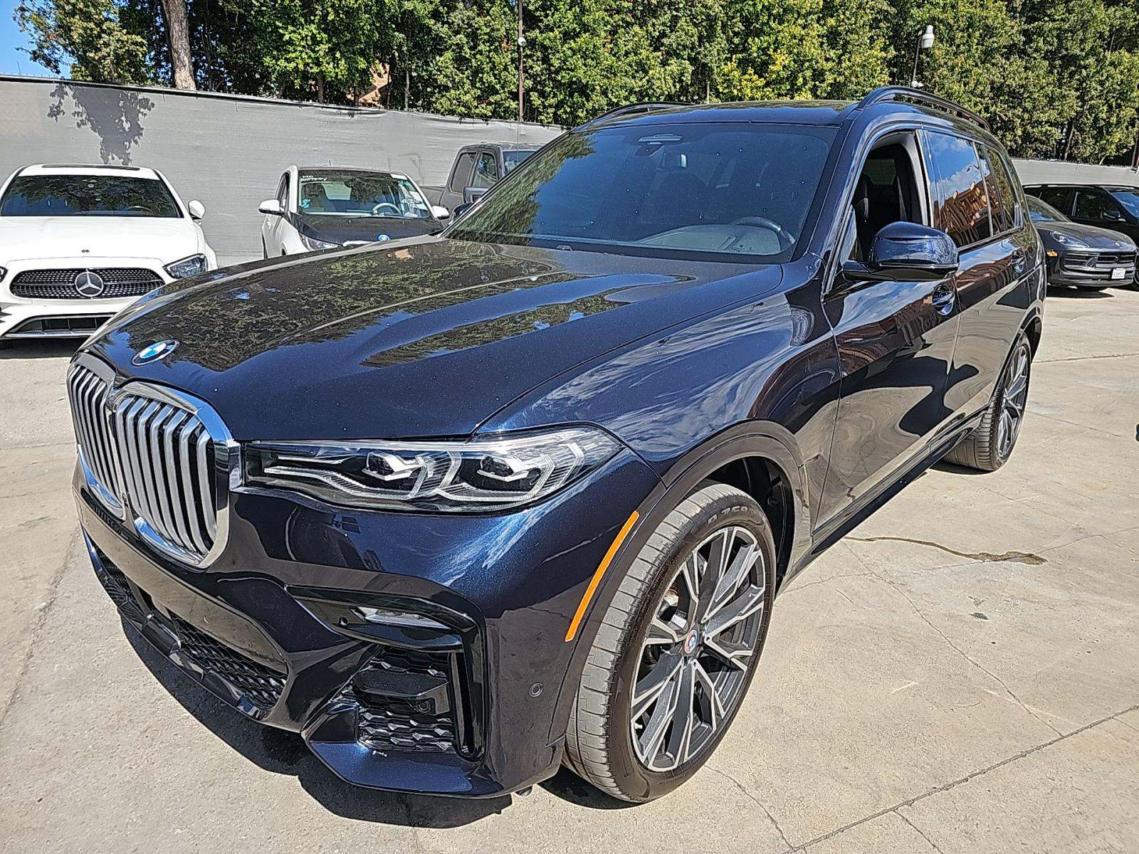 2022 BMW X7 xDrive40i AWD