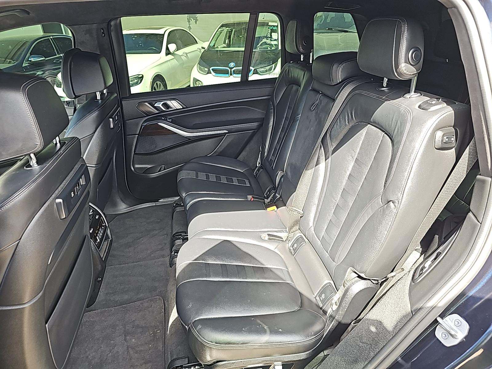 2022 BMW X7 xDrive40i AWD