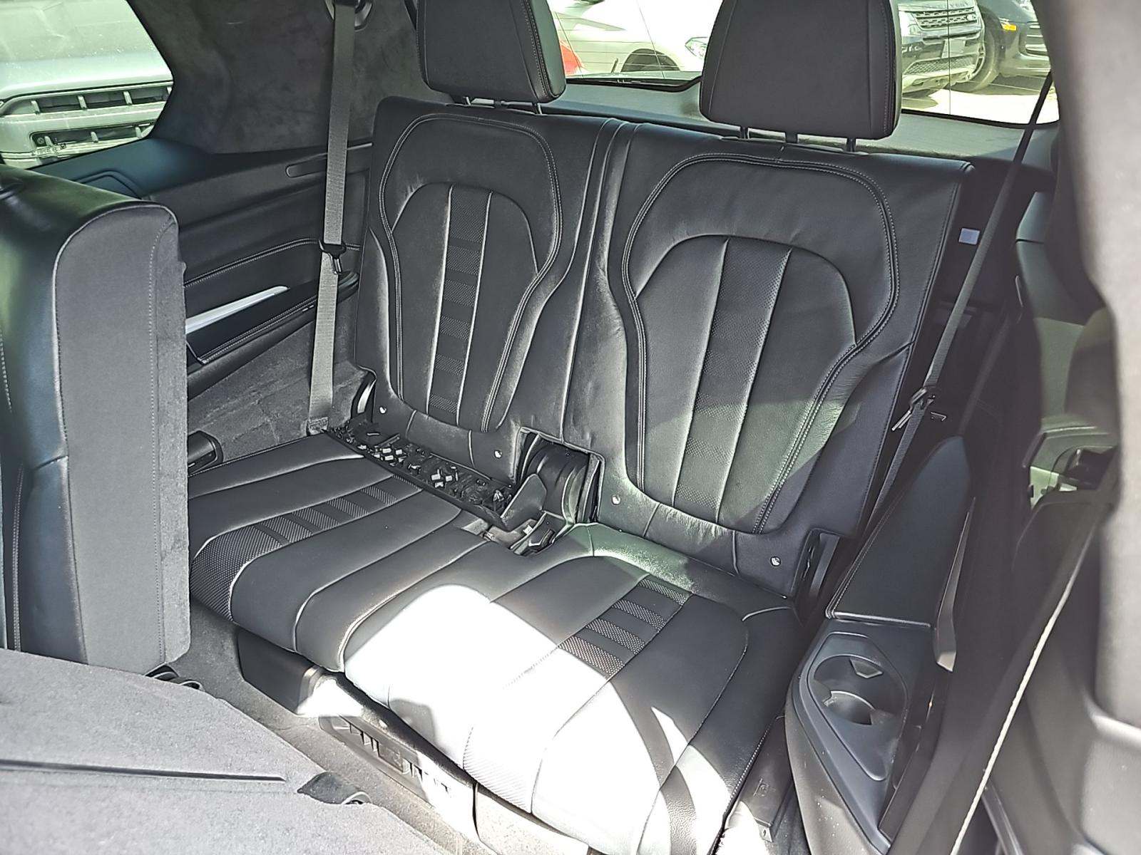 2022 BMW X7 xDrive40i AWD