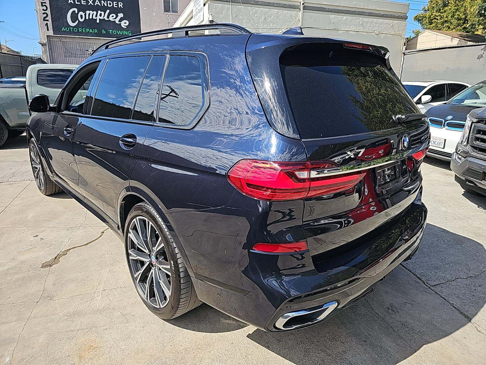 2022 BMW X7 xDrive40i AWD
