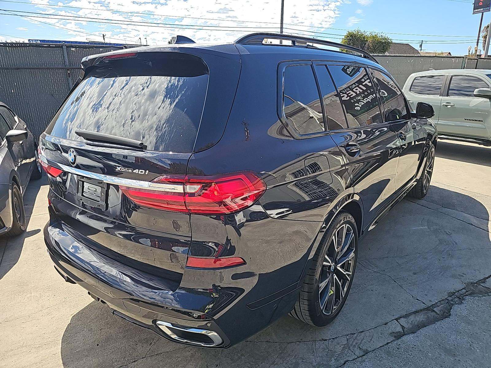 2022 BMW X7 xDrive40i AWD