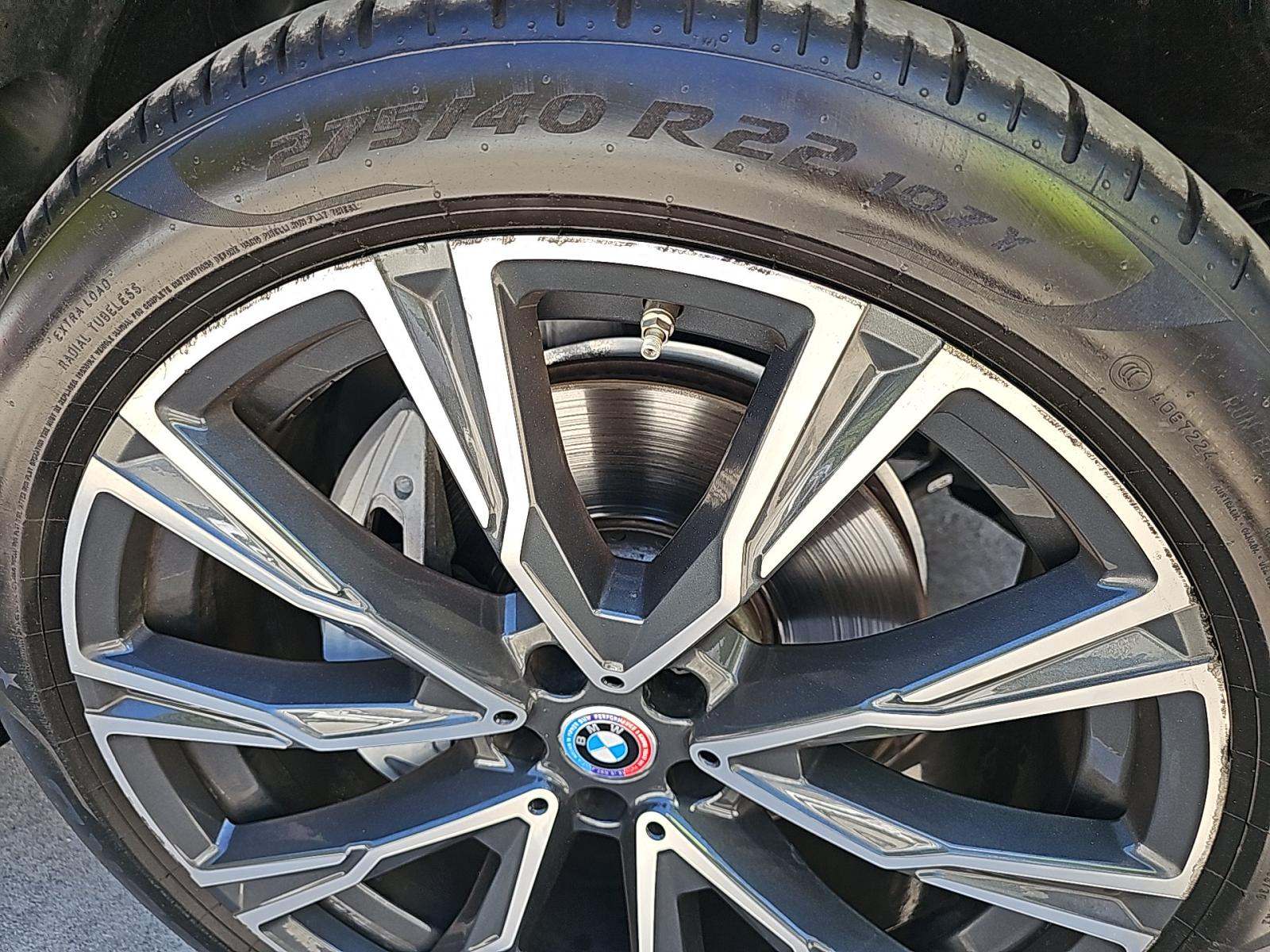 2022 BMW X7 xDrive40i AWD