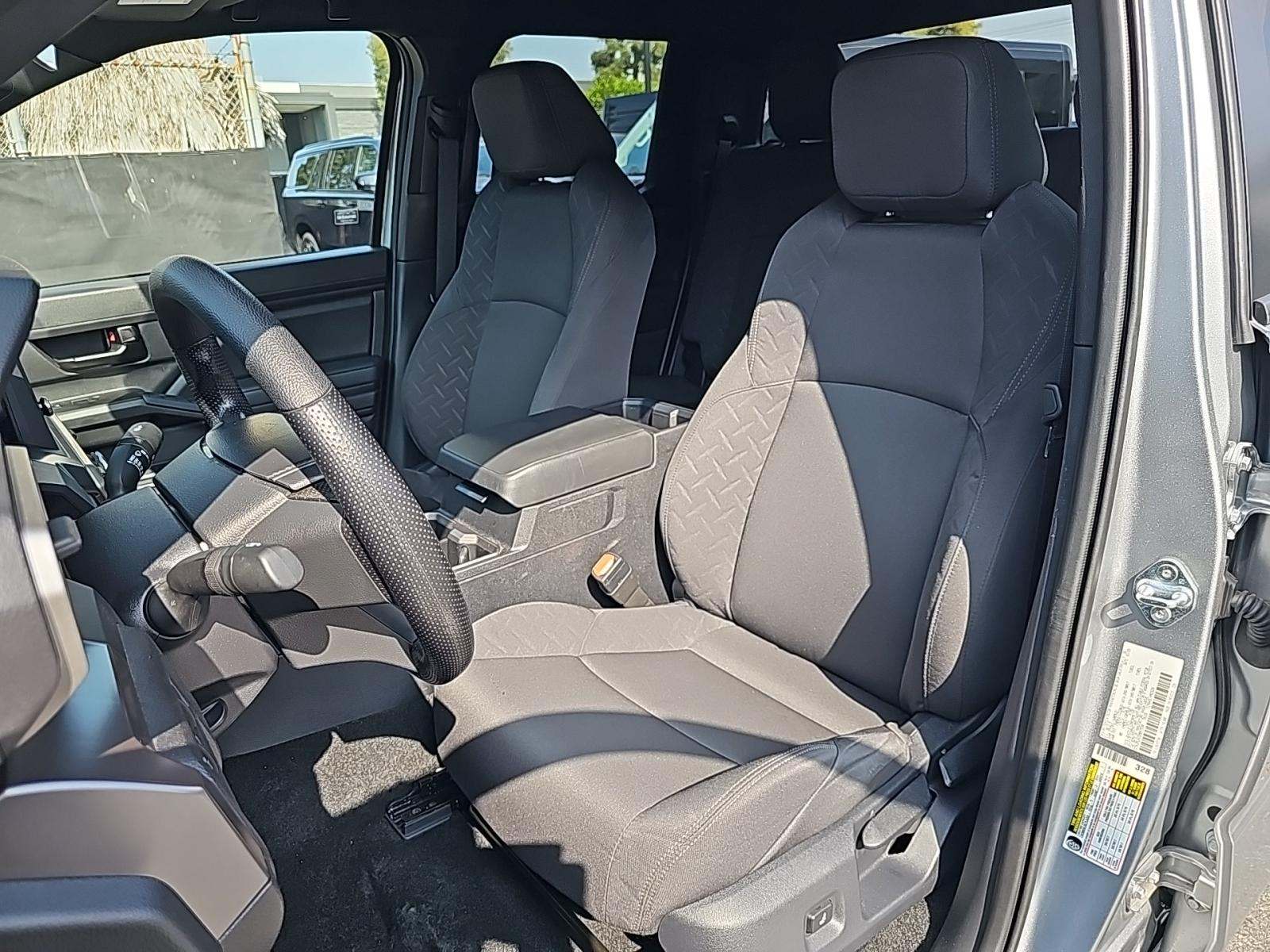 2025 Toyota Tacoma SR5 AWD