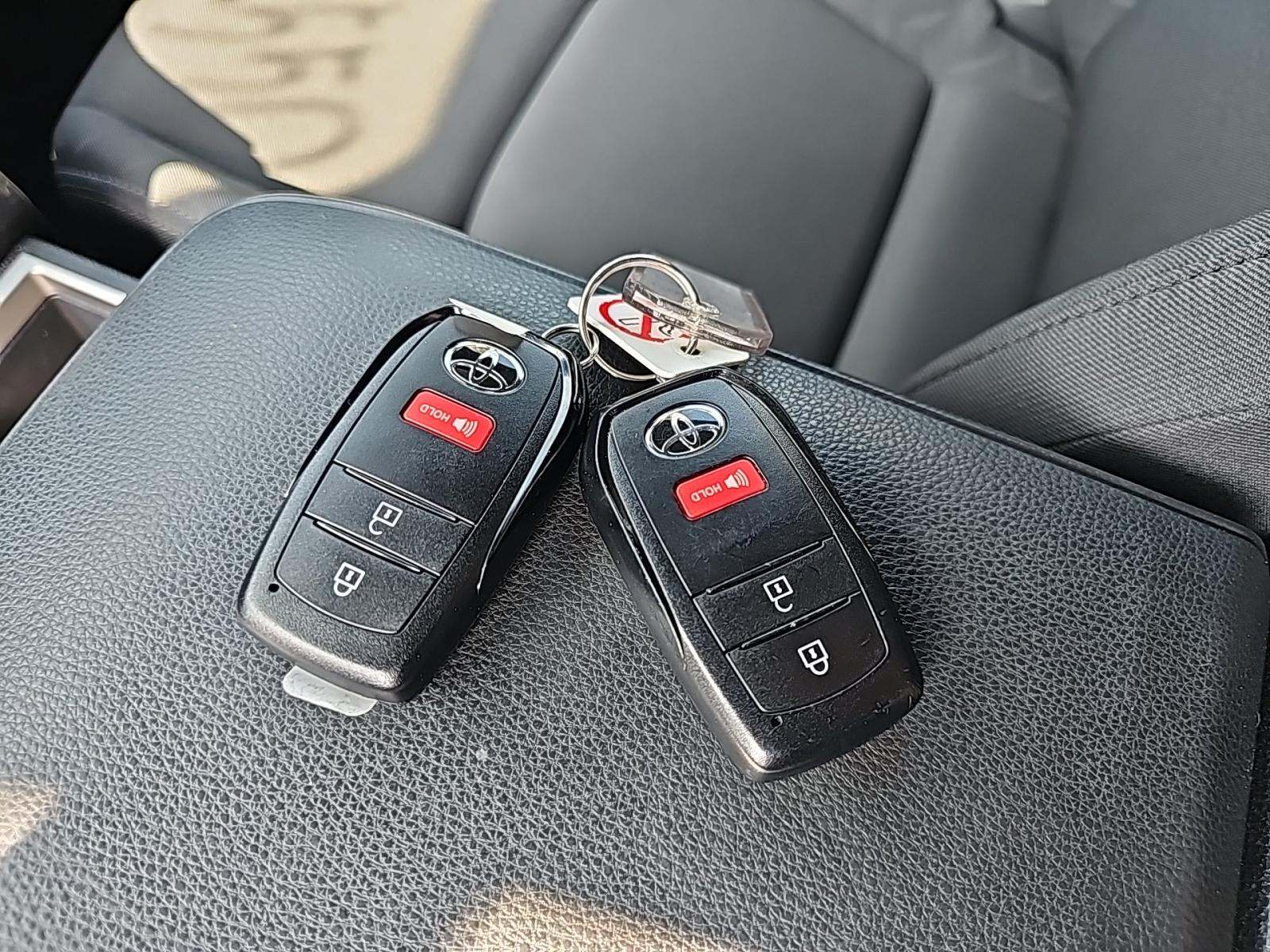 2025 Toyota Tacoma SR5 AWD