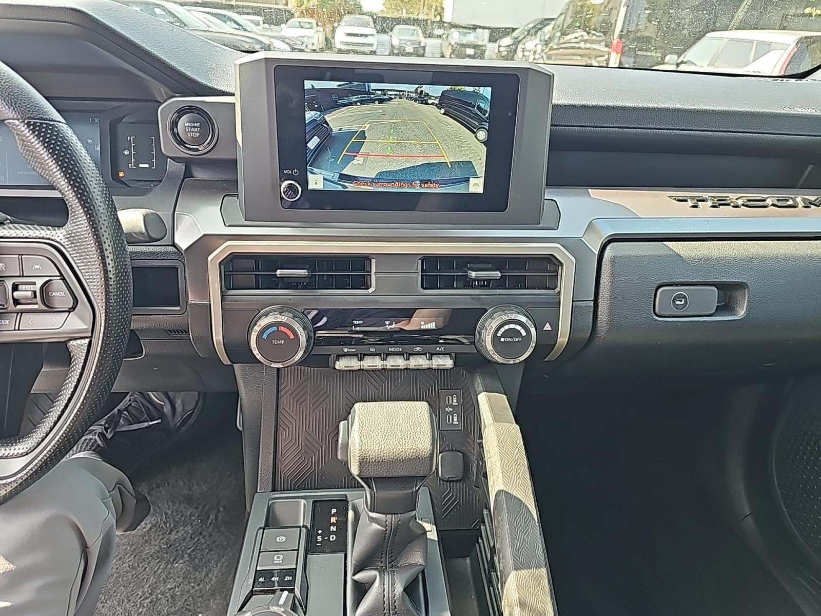 2025 Toyota Tacoma SR5 AWD