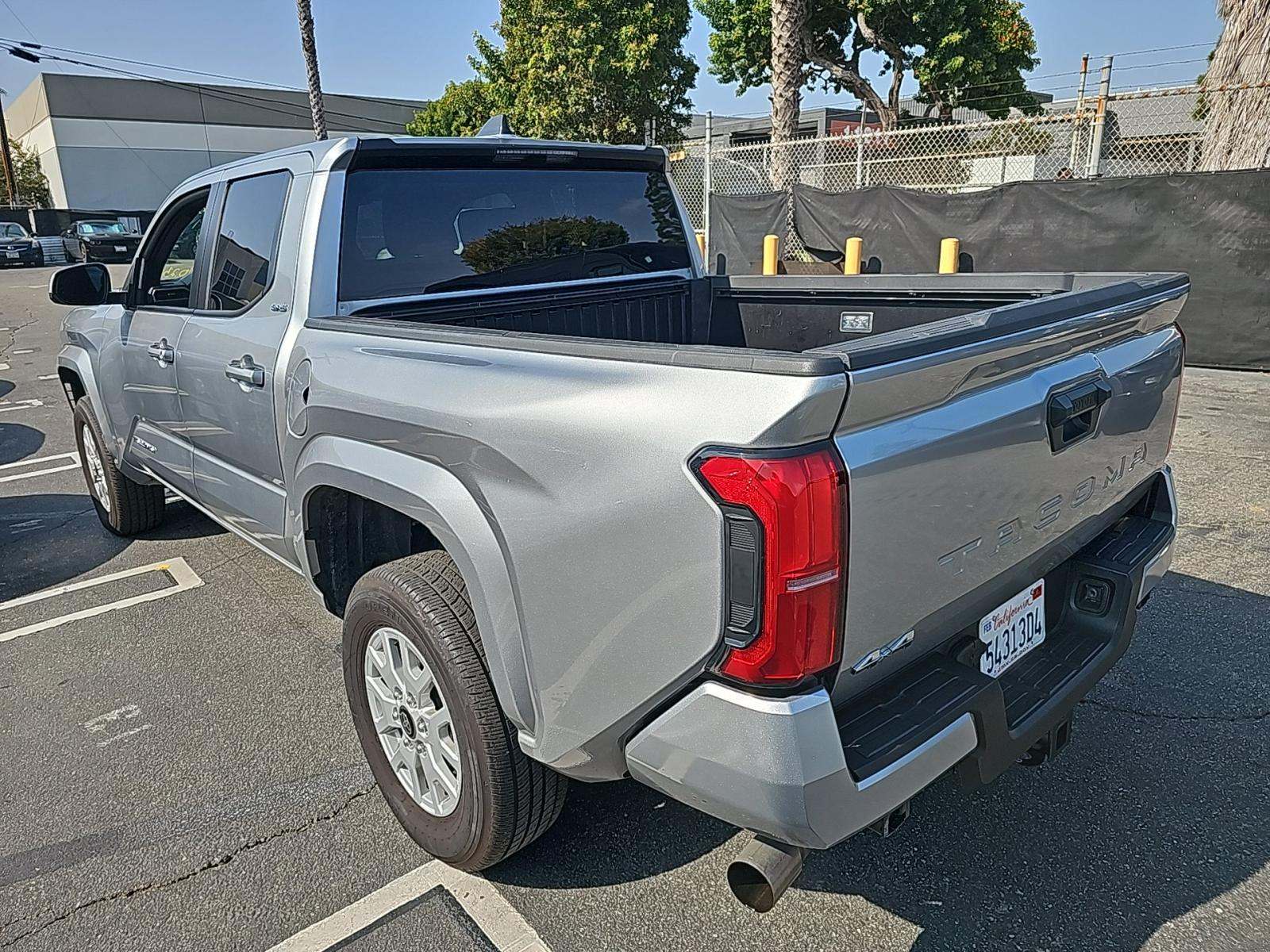 2025 Toyota Tacoma SR5 AWD