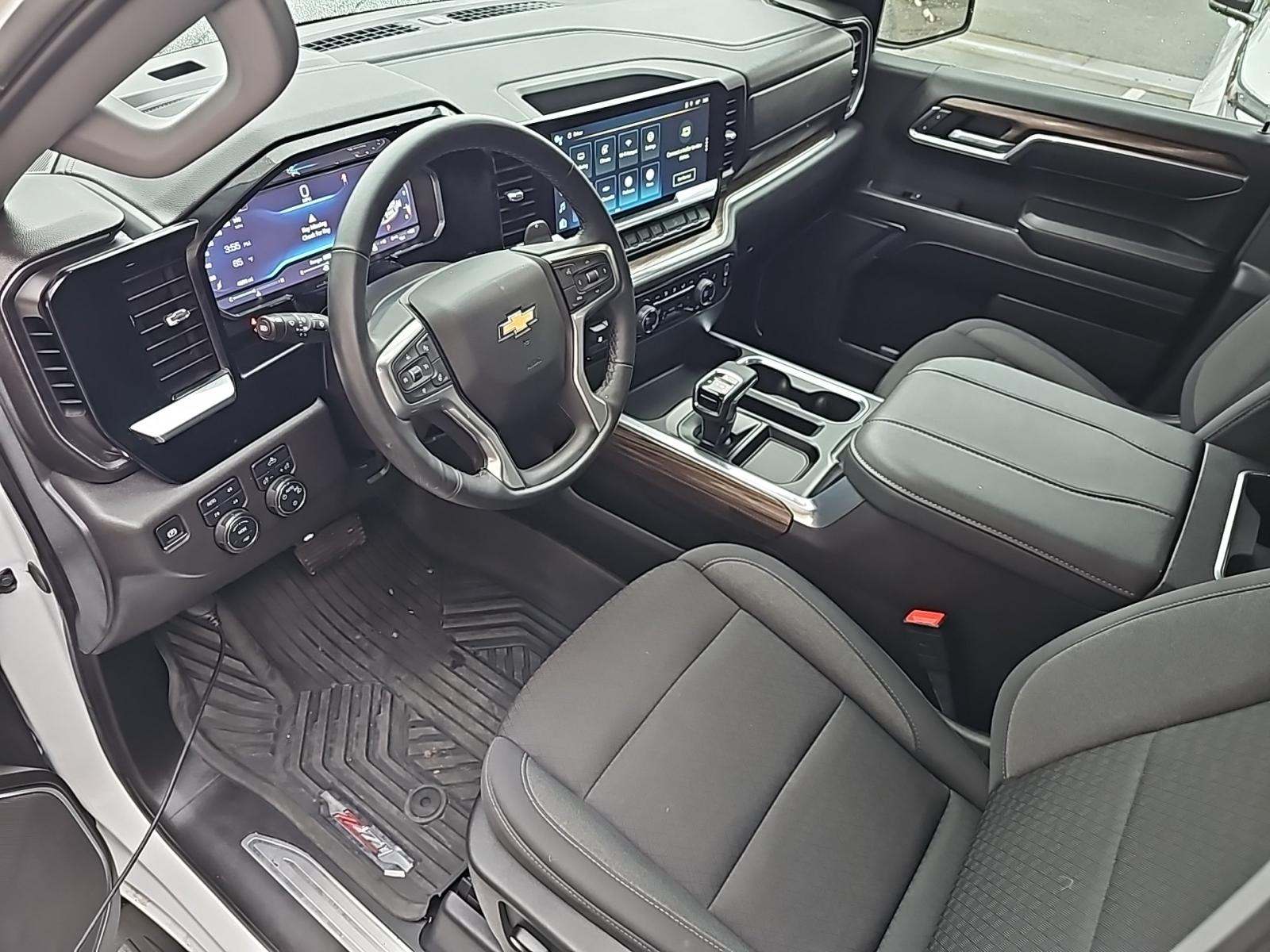 2025 Chevrolet Silverado 1500 LT AWD