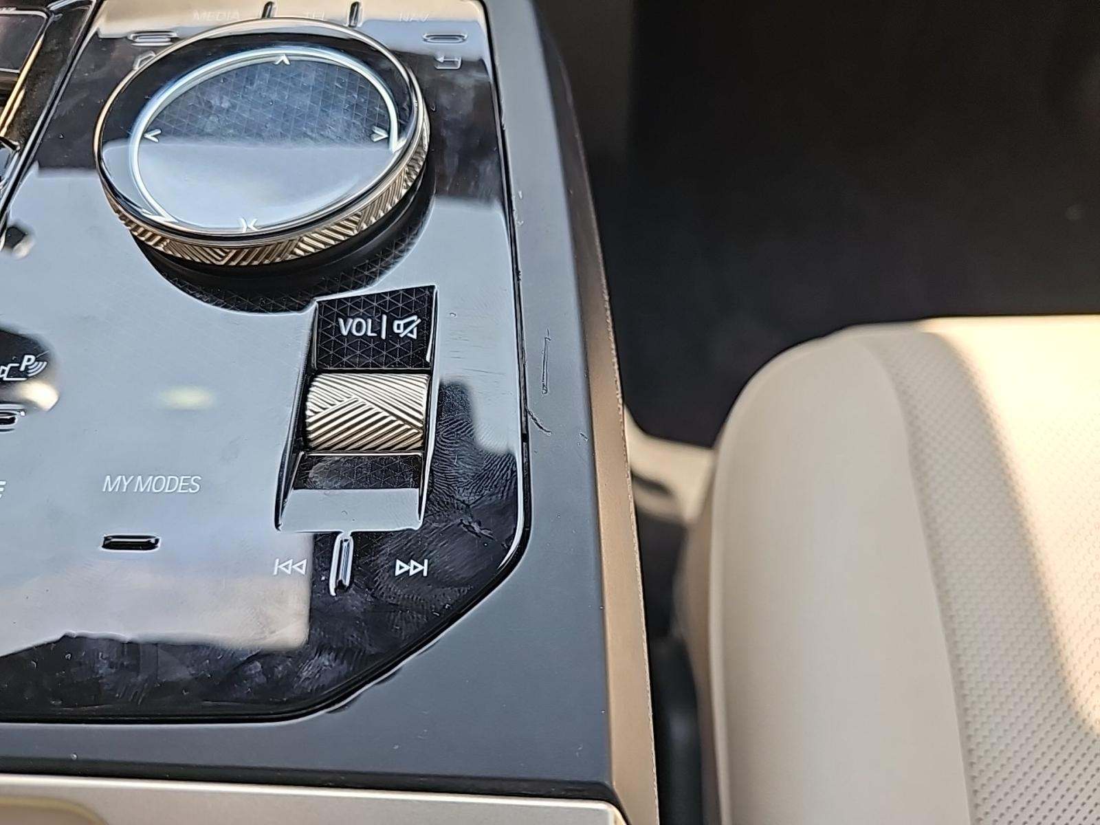 2024 BMW iX xDrive50 AWD