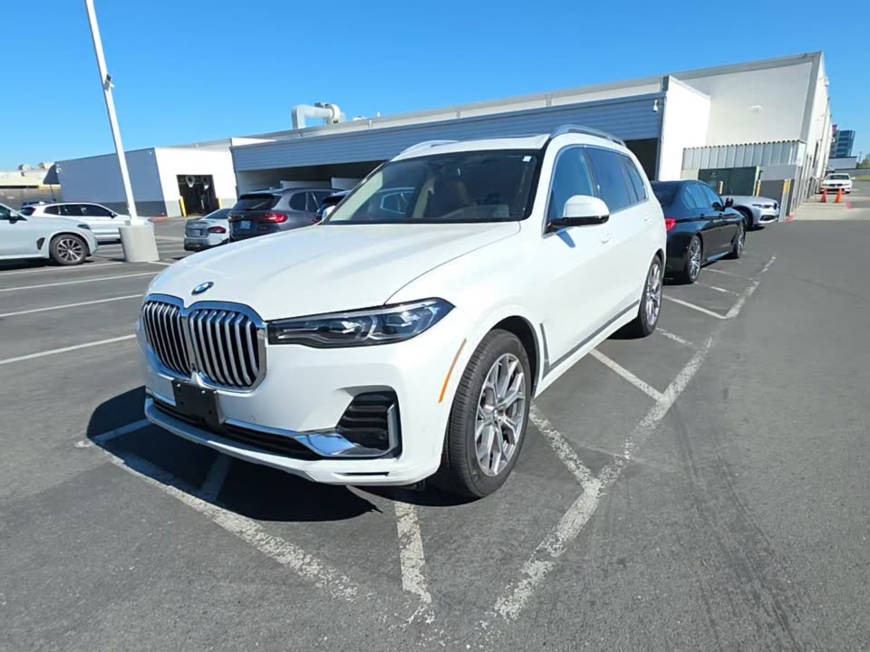 2022 BMW X7 xDrive40i AWD