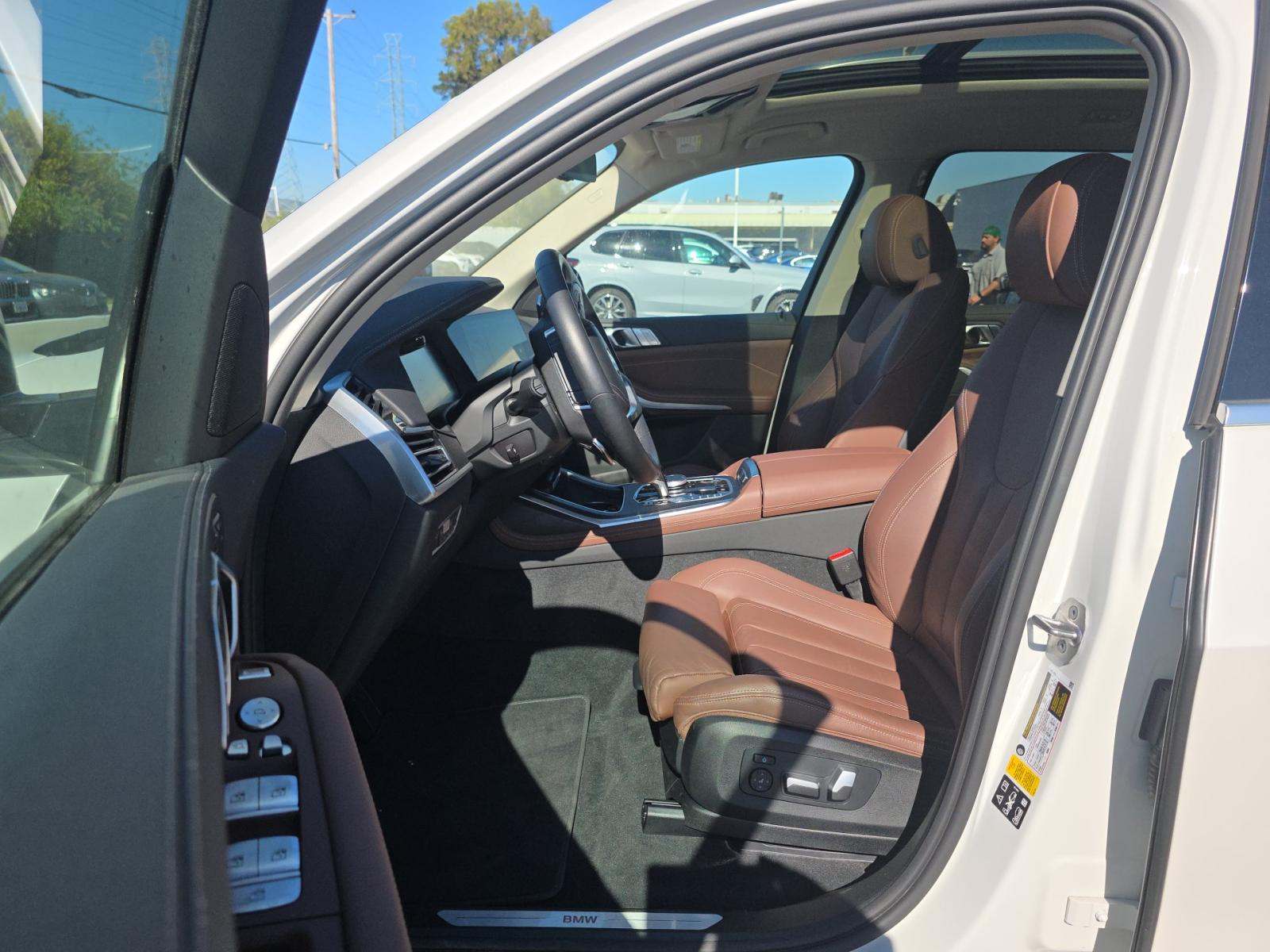 2022 BMW X7 xDrive40i AWD