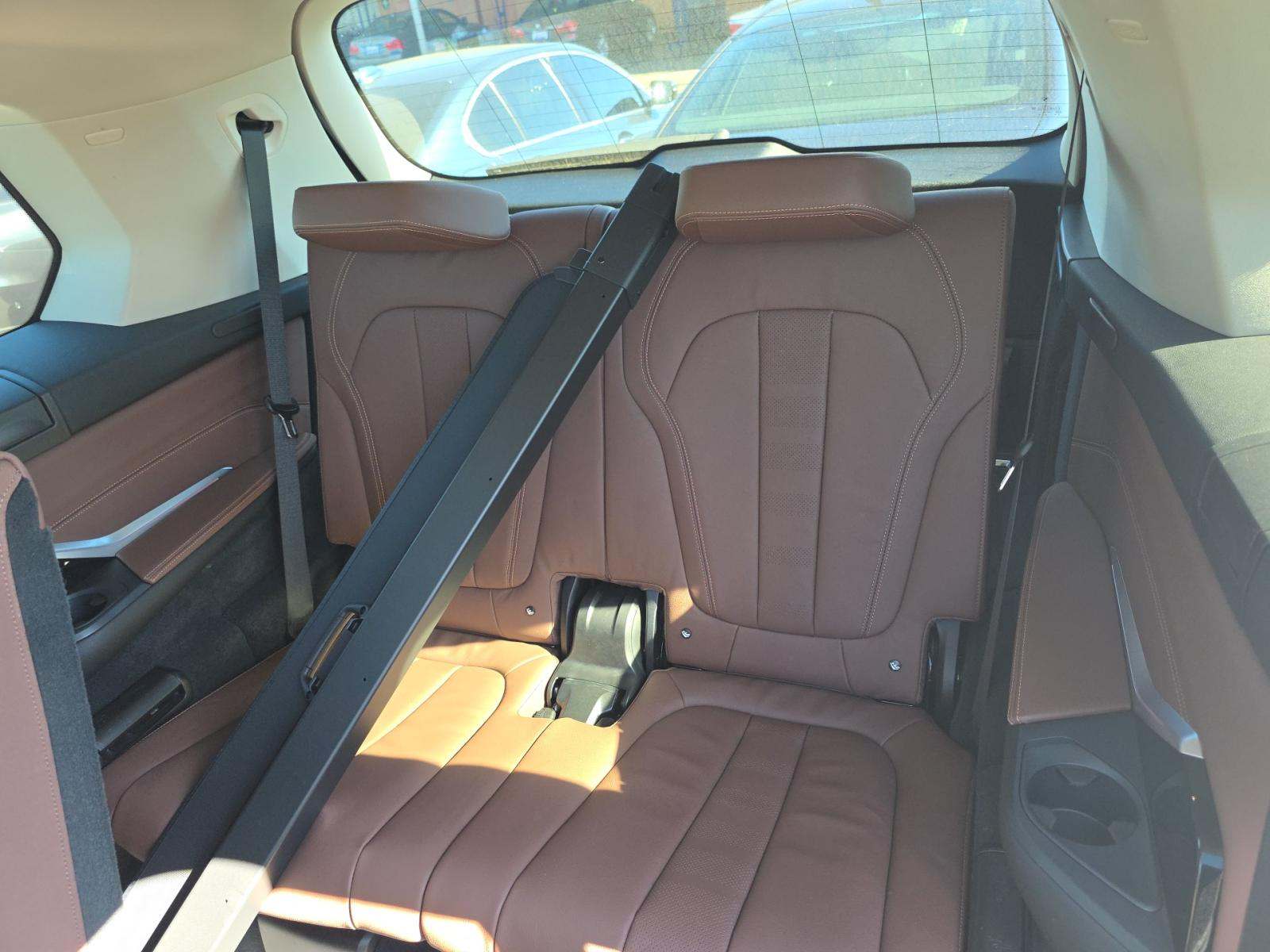 2022 BMW X7 xDrive40i AWD