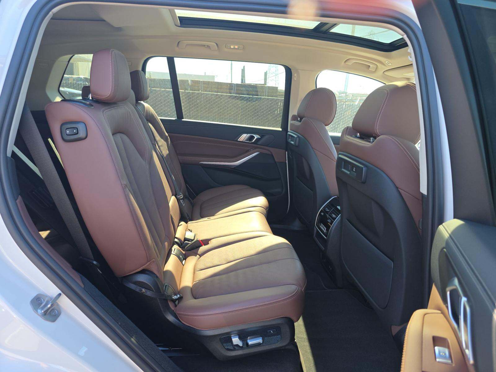 2022 BMW X7 xDrive40i AWD