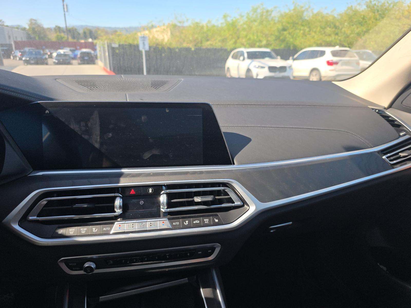 2022 BMW X7 xDrive40i AWD