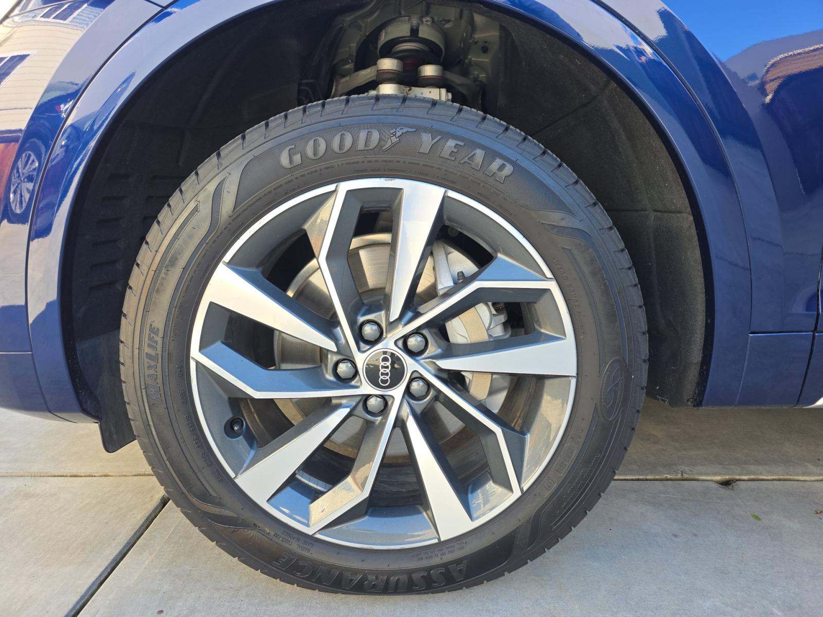 2022 Audi Q5 S line Premium Plus AWD