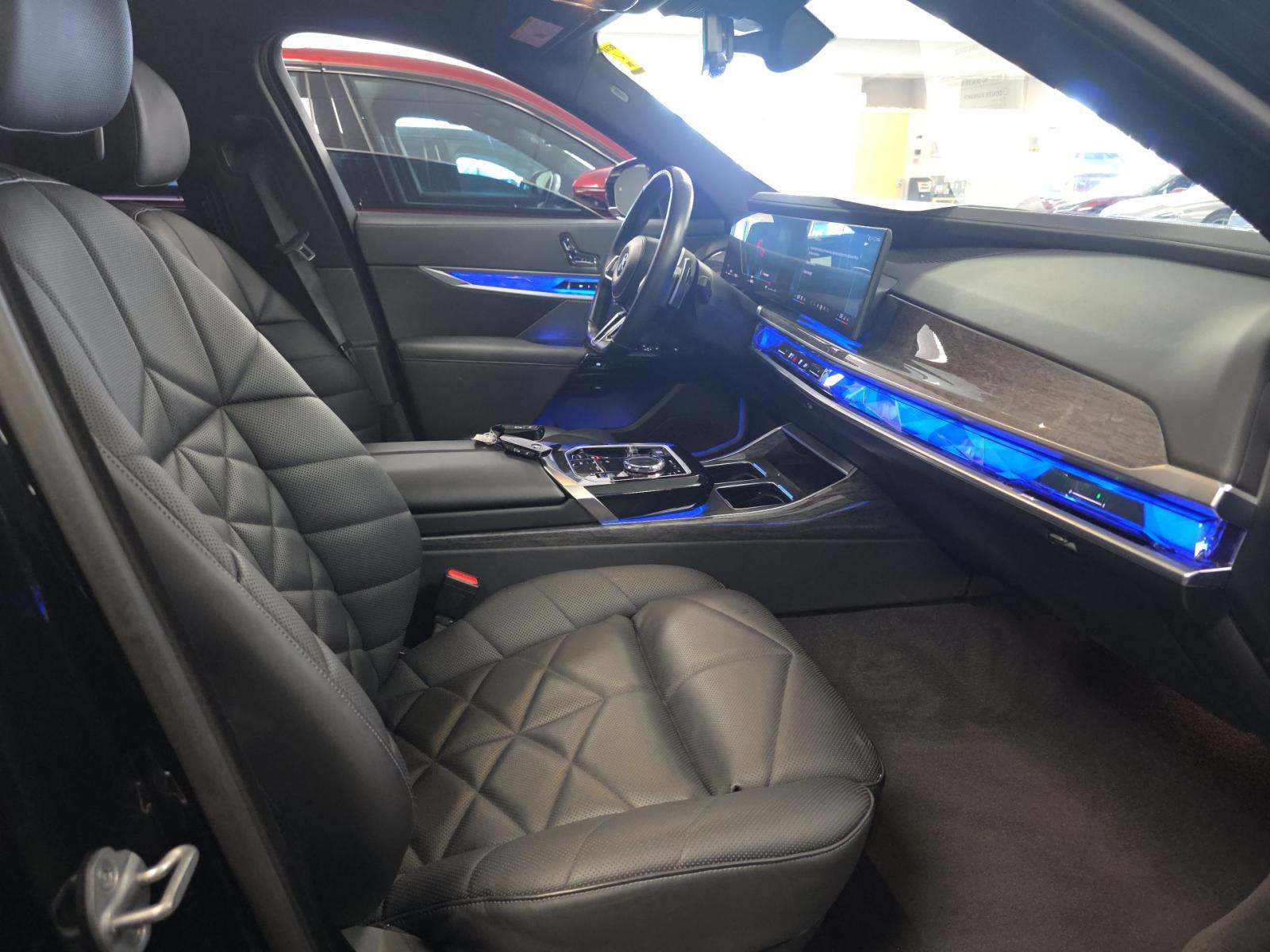2024 BMW 7 Series 740i RWD