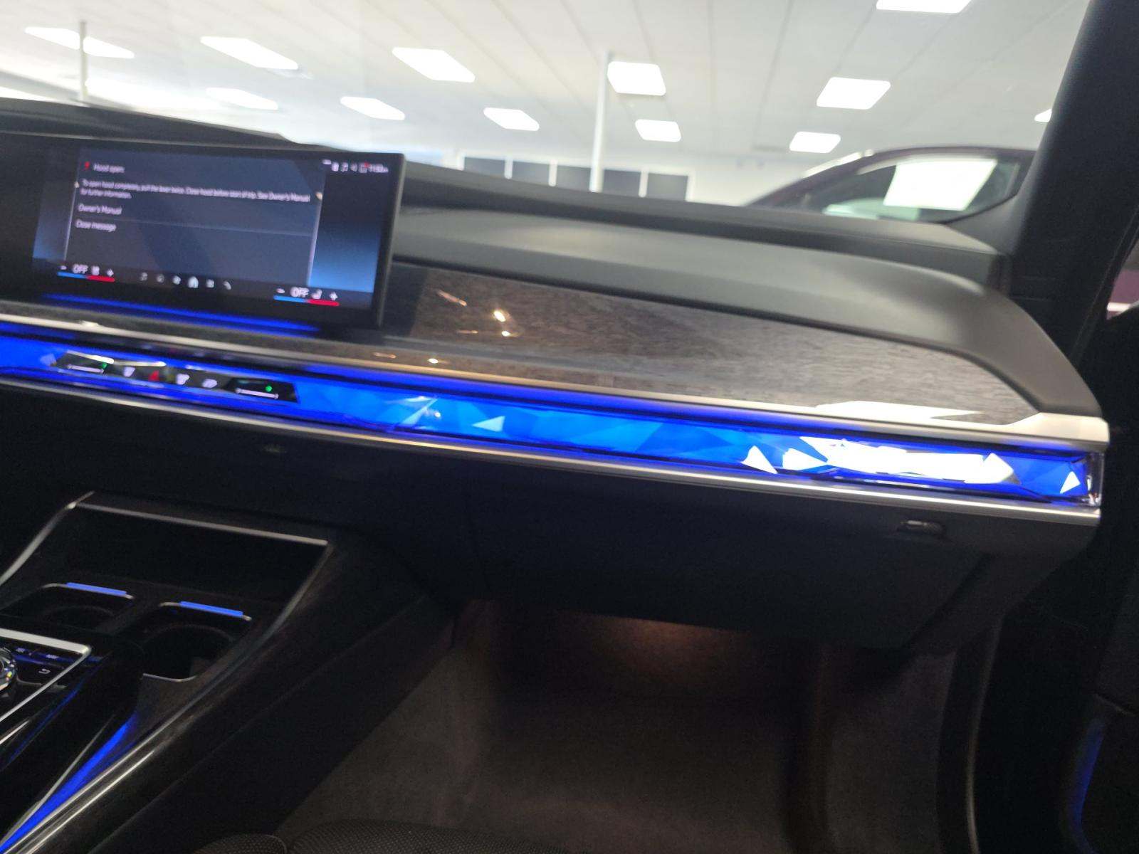 2024 BMW 7 Series 740i RWD