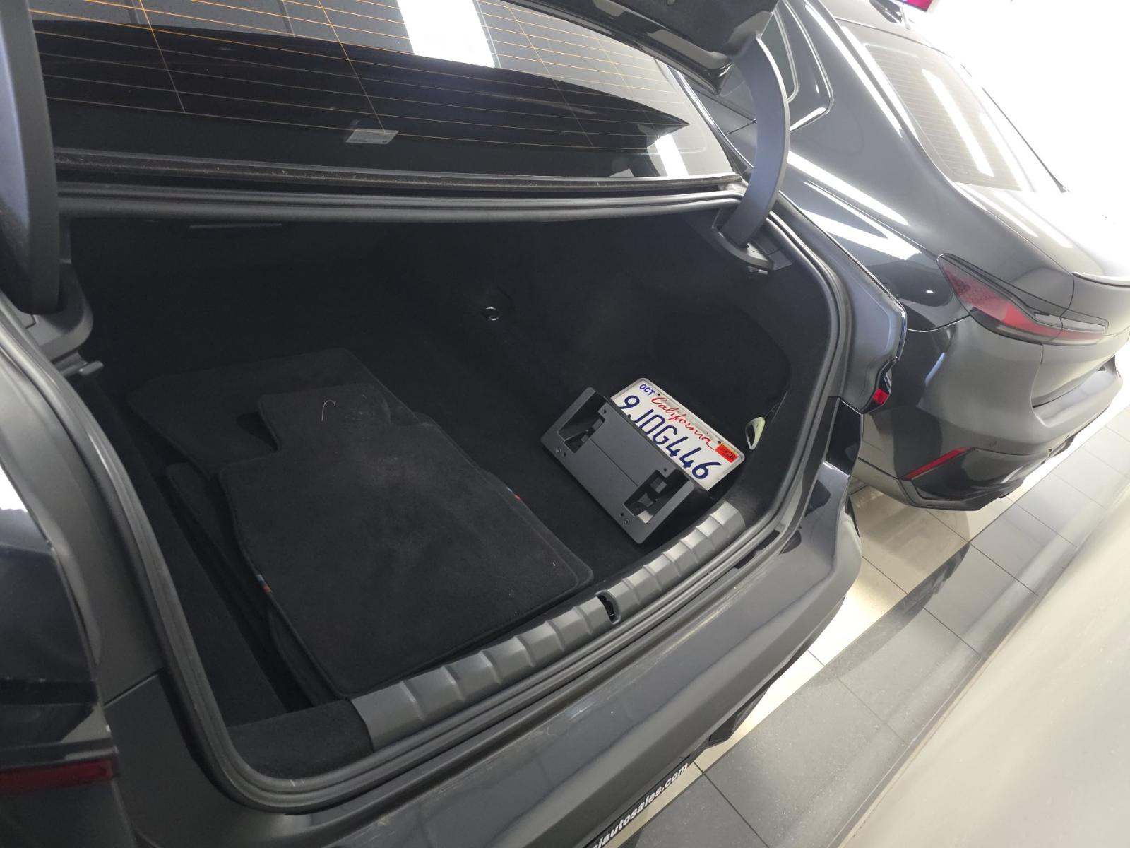 2024 BMW 7 Series 740i RWD
