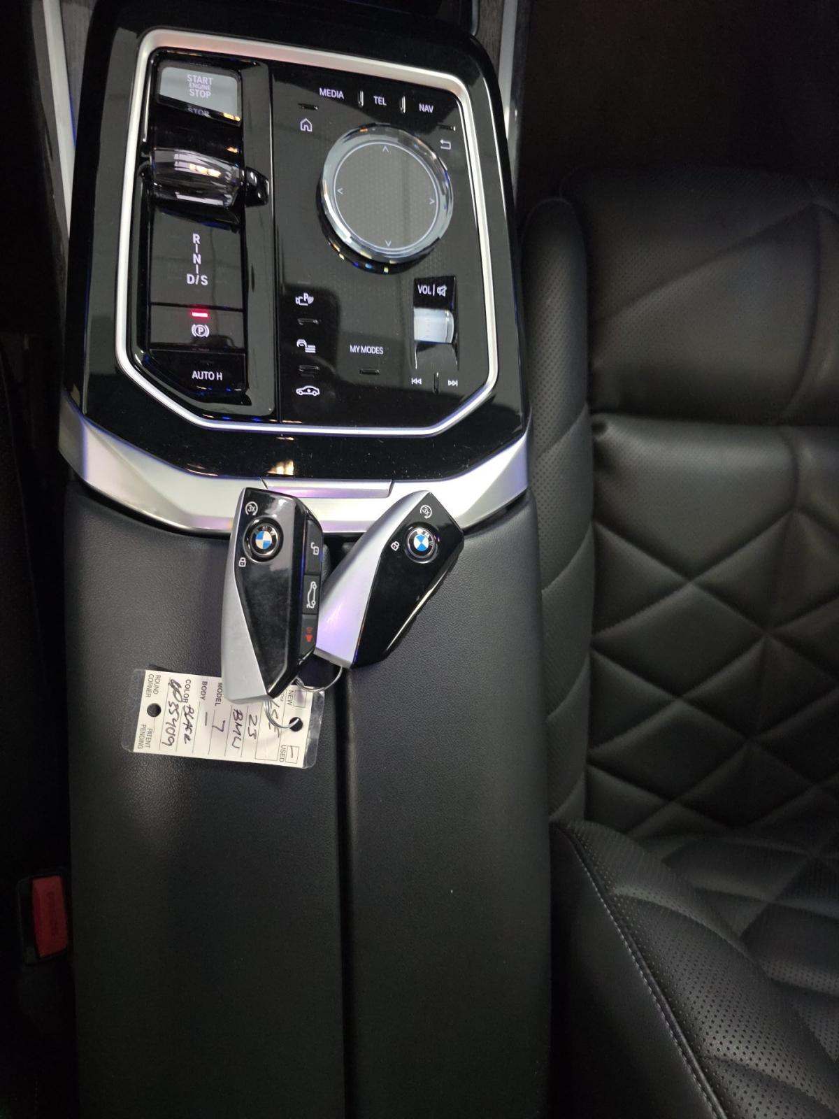 2024 BMW 7 Series 740i RWD