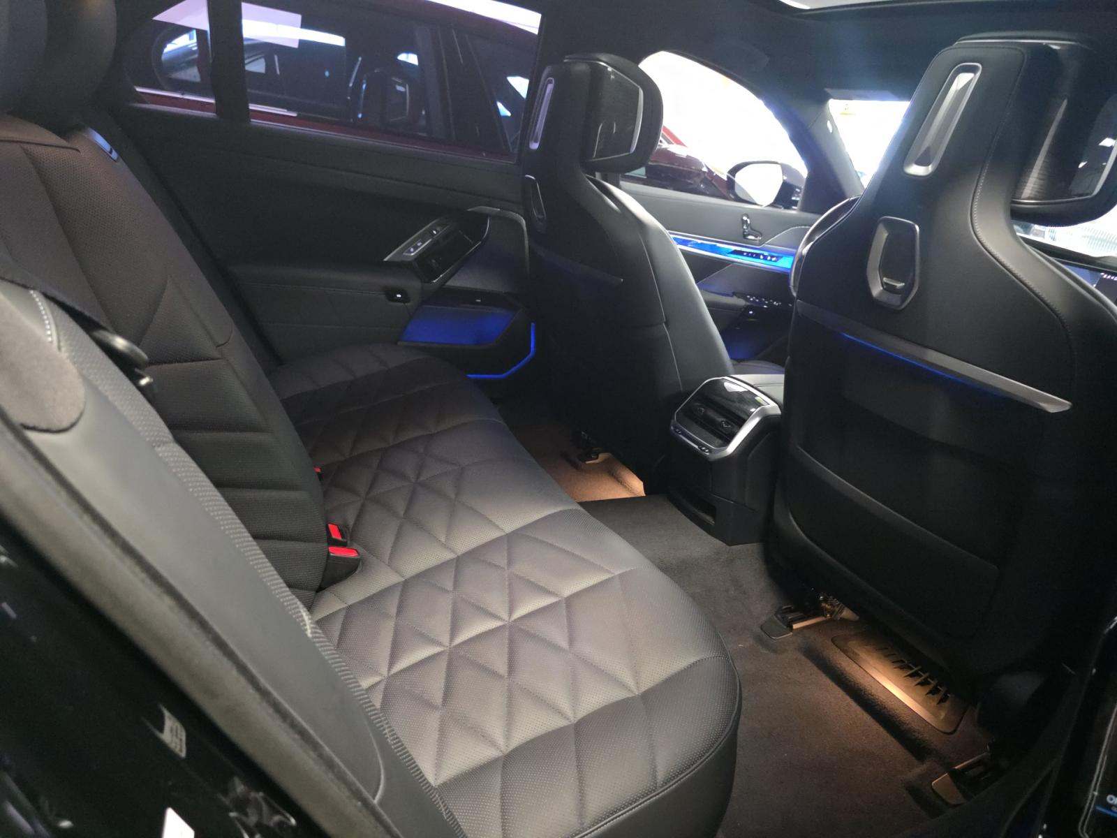 2024 BMW 7 Series 740i RWD