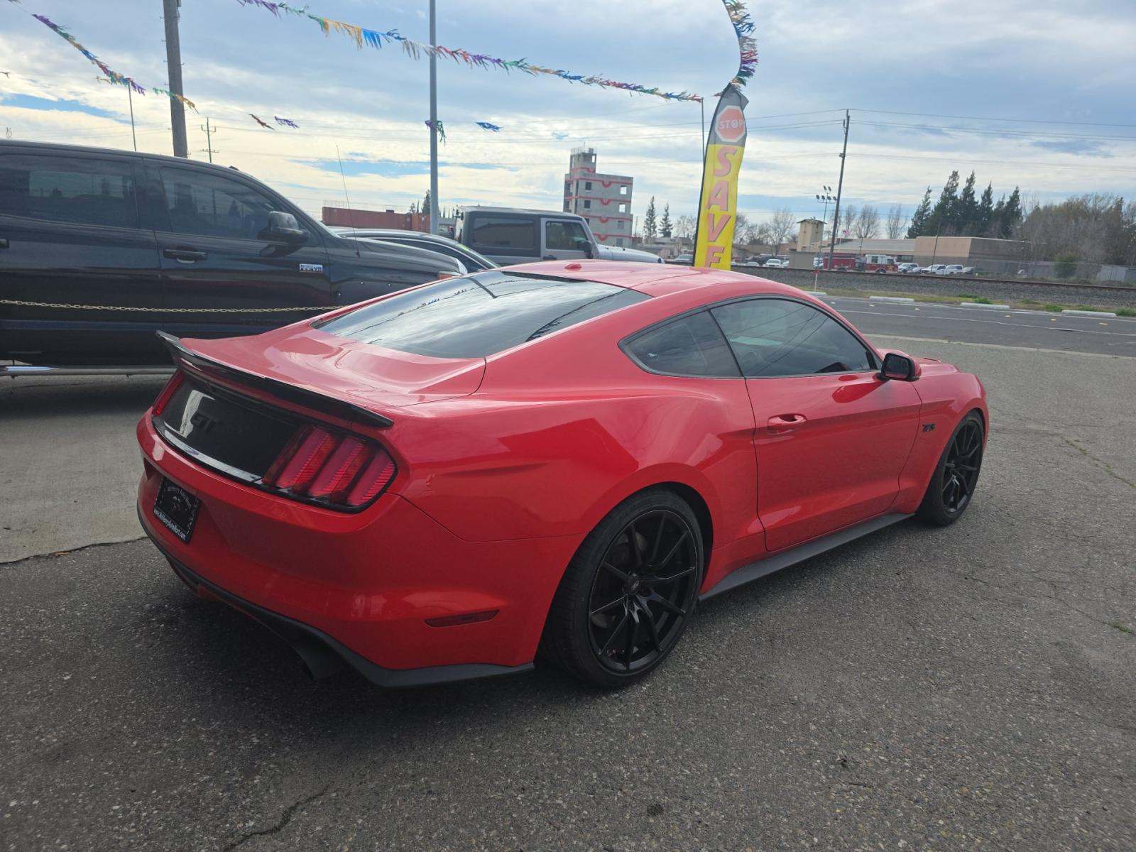 2016 Ford Mustang GT Premium RWD