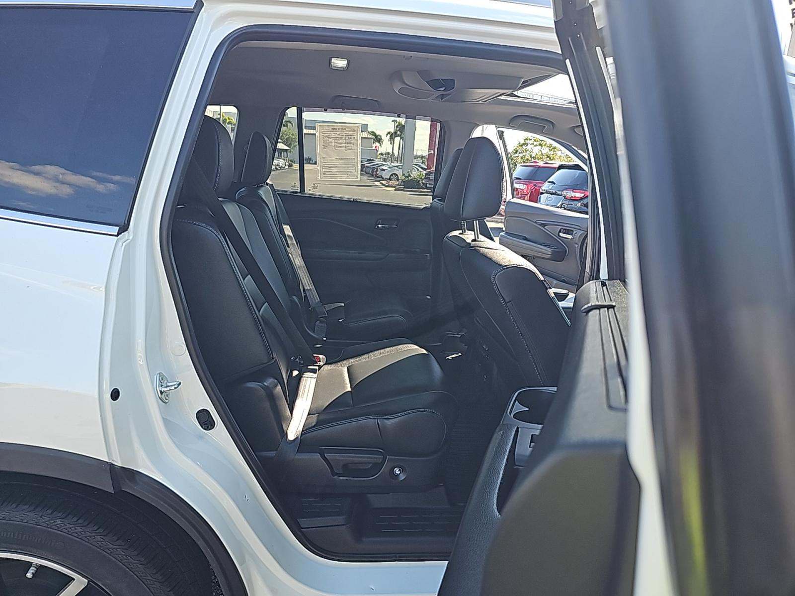 2022 Honda Pilot Touring AWD