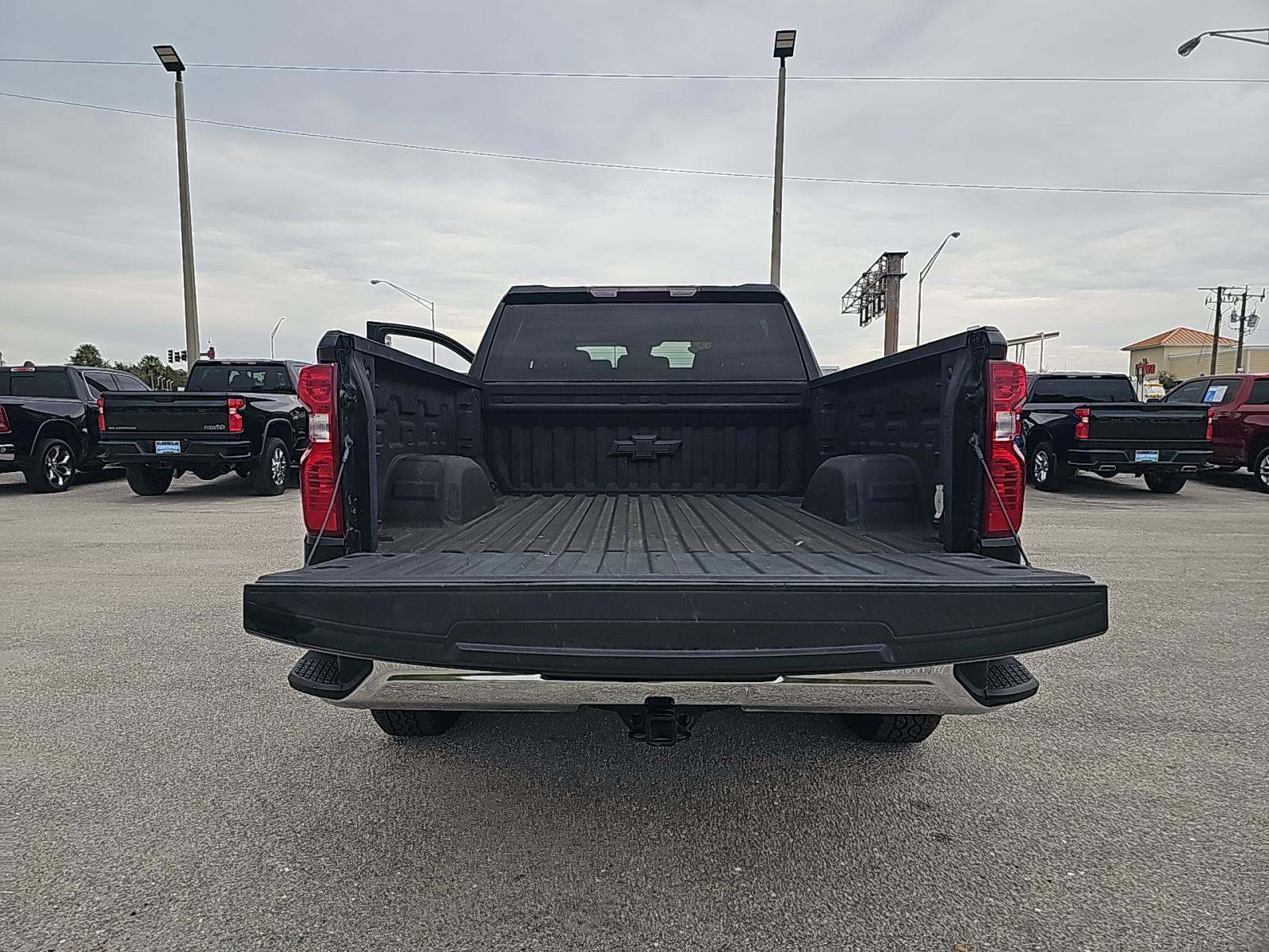 2023 Chevrolet Silverado 1500 LT AWD