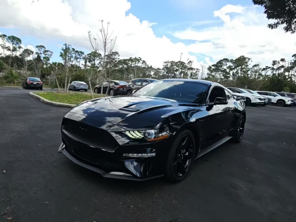 2022 Ford Mustang EcoBoost RWD
