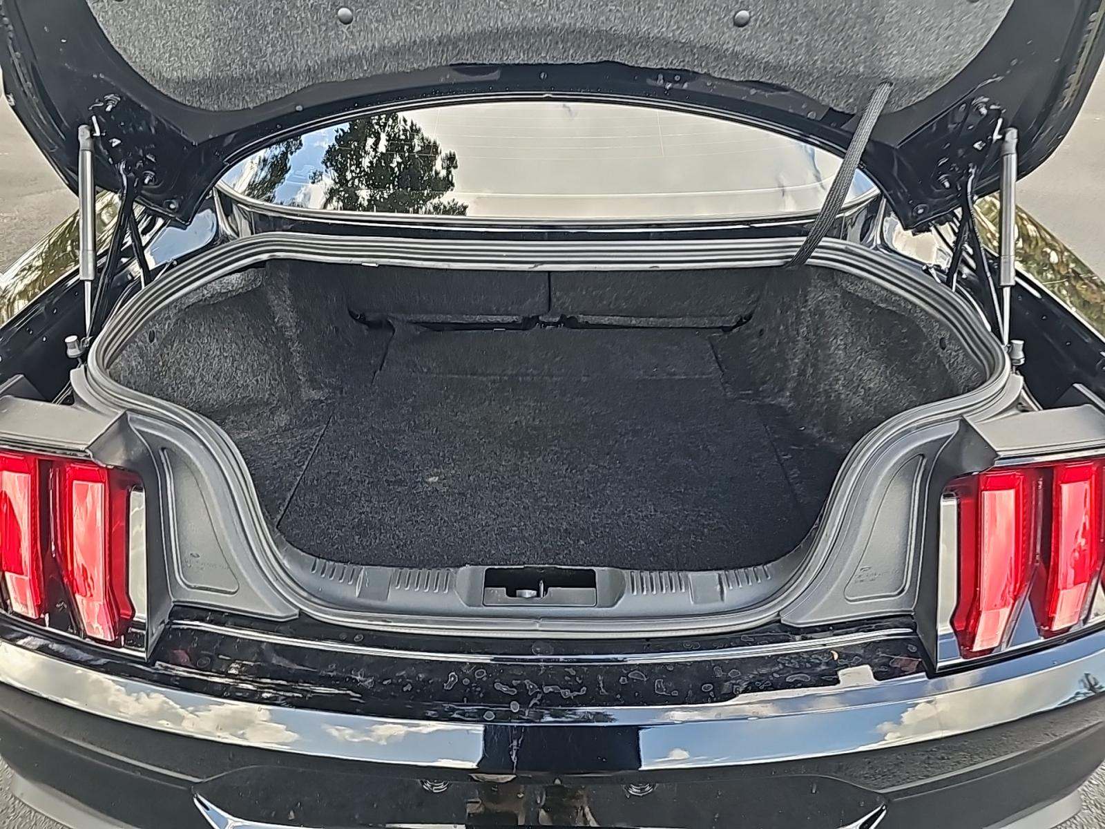 2022 Ford Mustang EcoBoost RWD