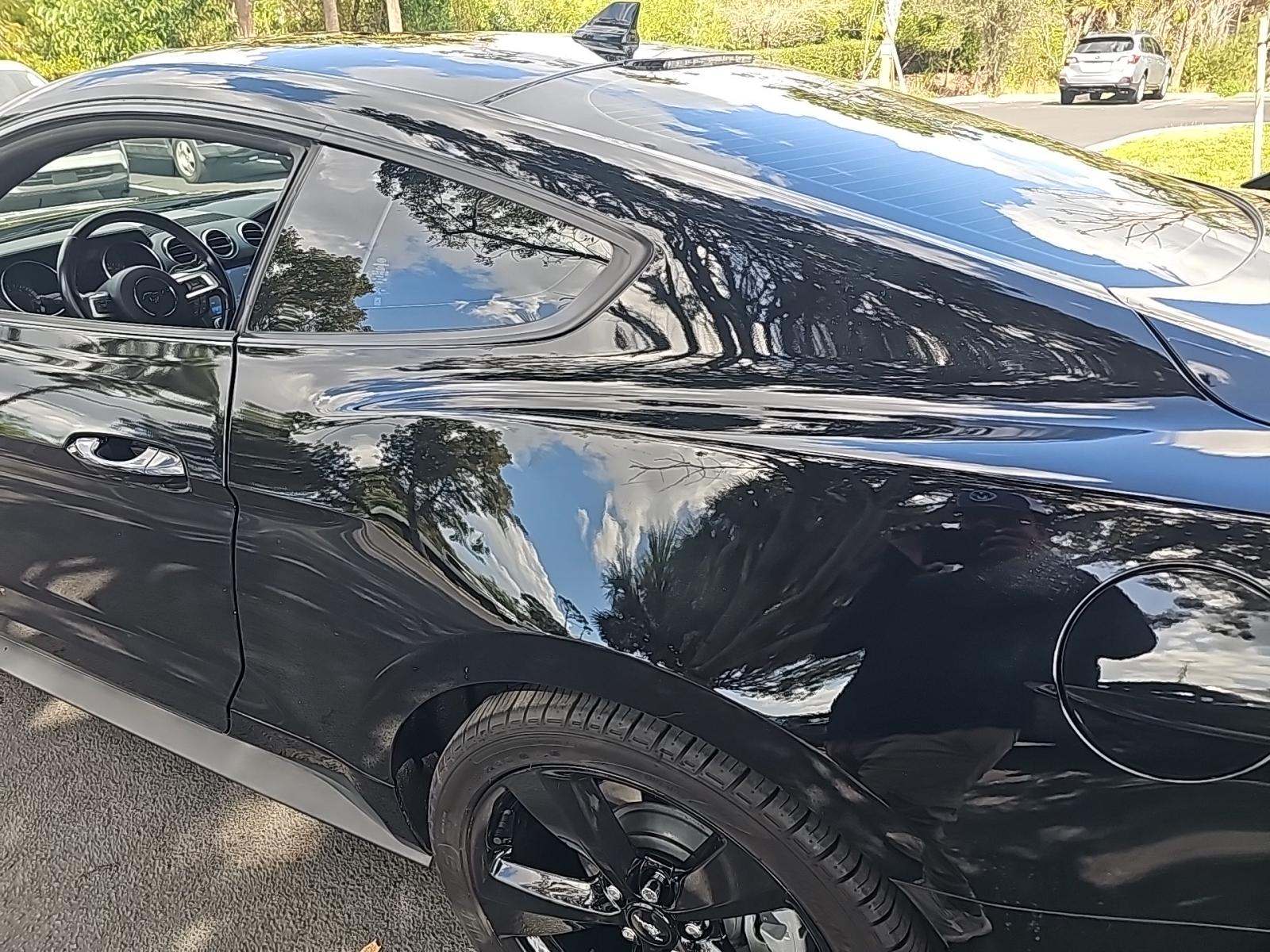 2022 Ford Mustang EcoBoost RWD