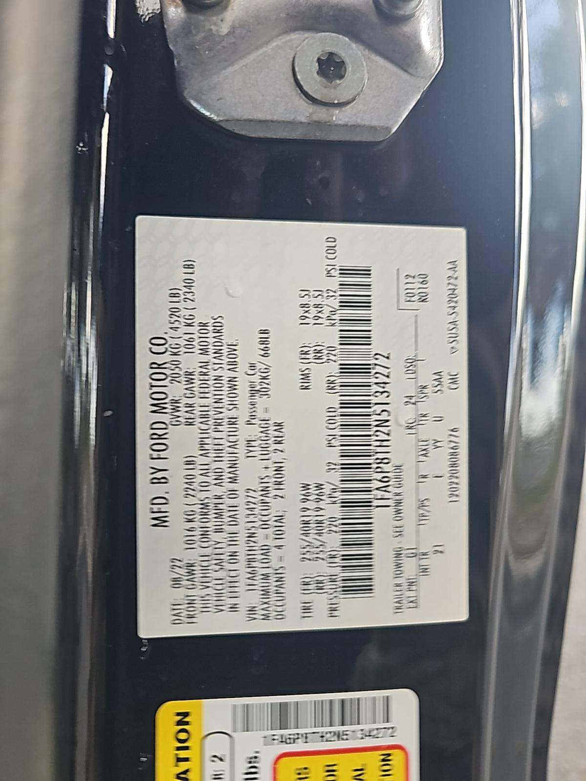 2022 Ford Mustang EcoBoost RWD