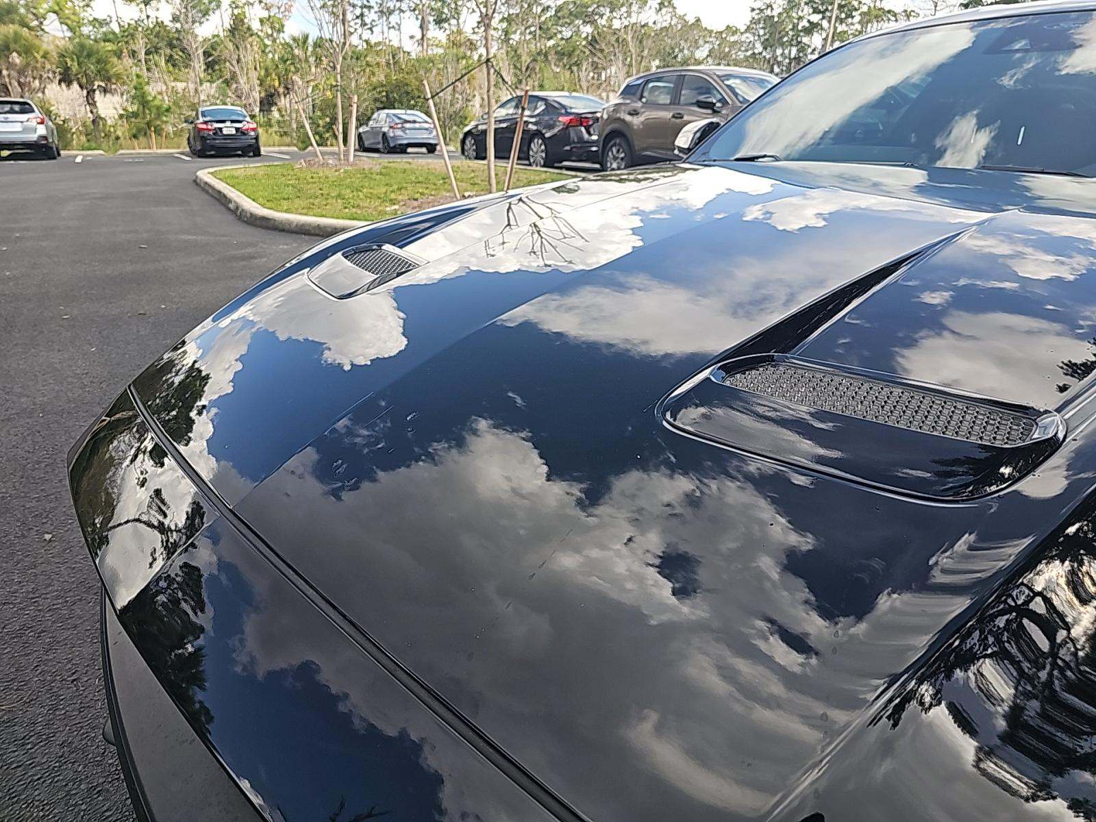 2022 Ford Mustang EcoBoost RWD