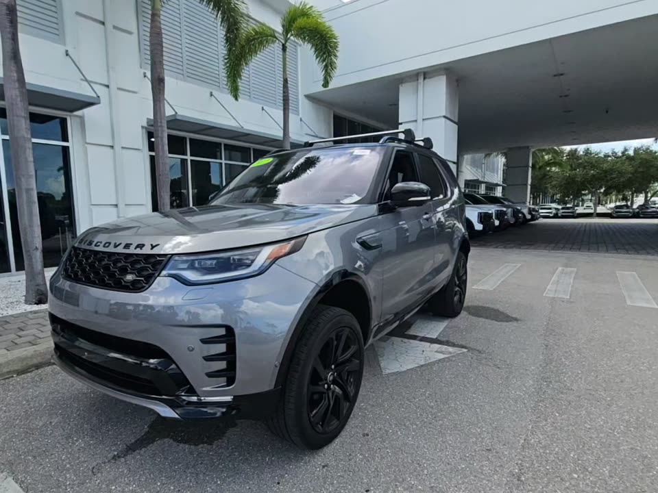 2022 Land Rover Discovery S R-Dynamic AWD