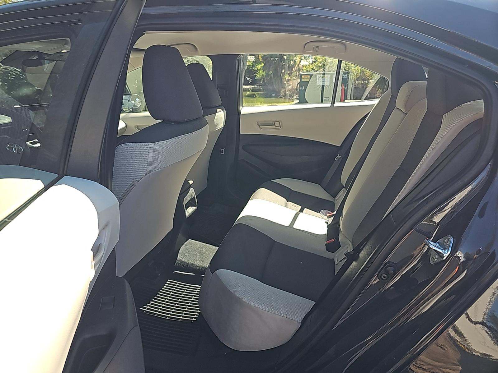 2025 Toyota Corolla LE FWD