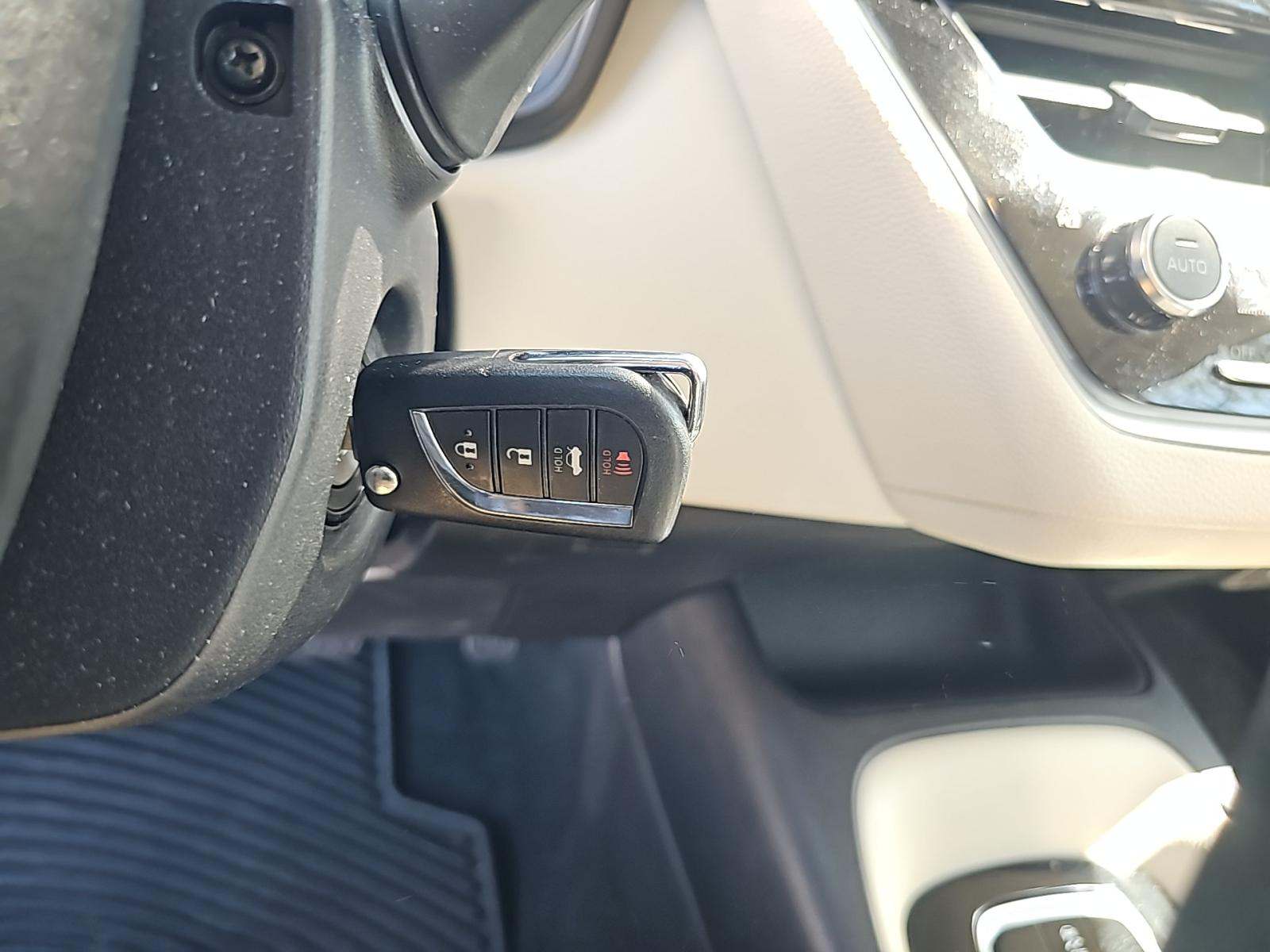 2025 Toyota Corolla LE FWD