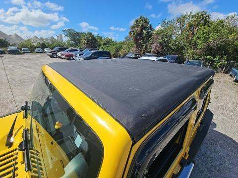 JEEP UNLIMITED X - 8