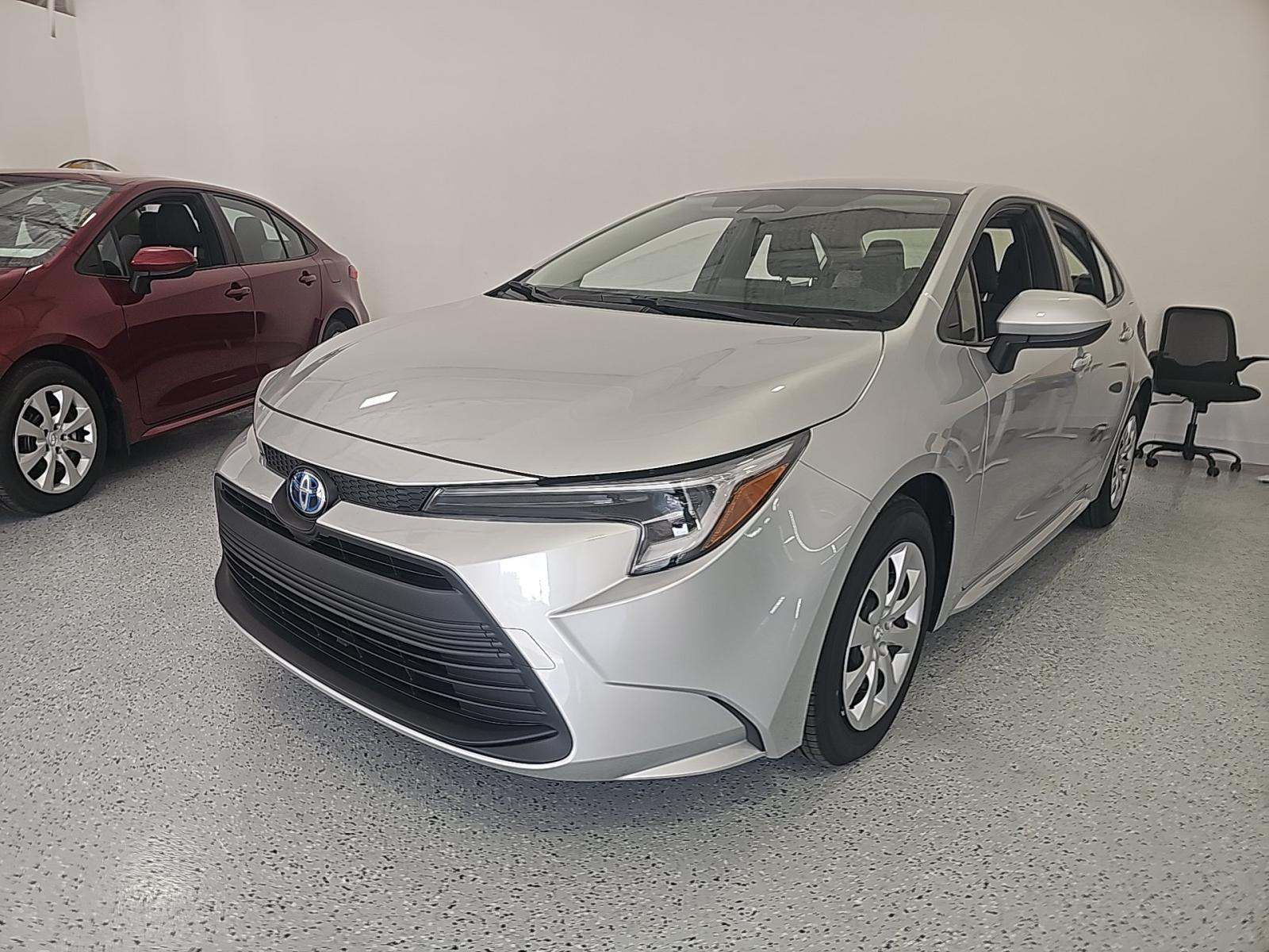 2025 Toyota Corolla Hybrid LE FWD
