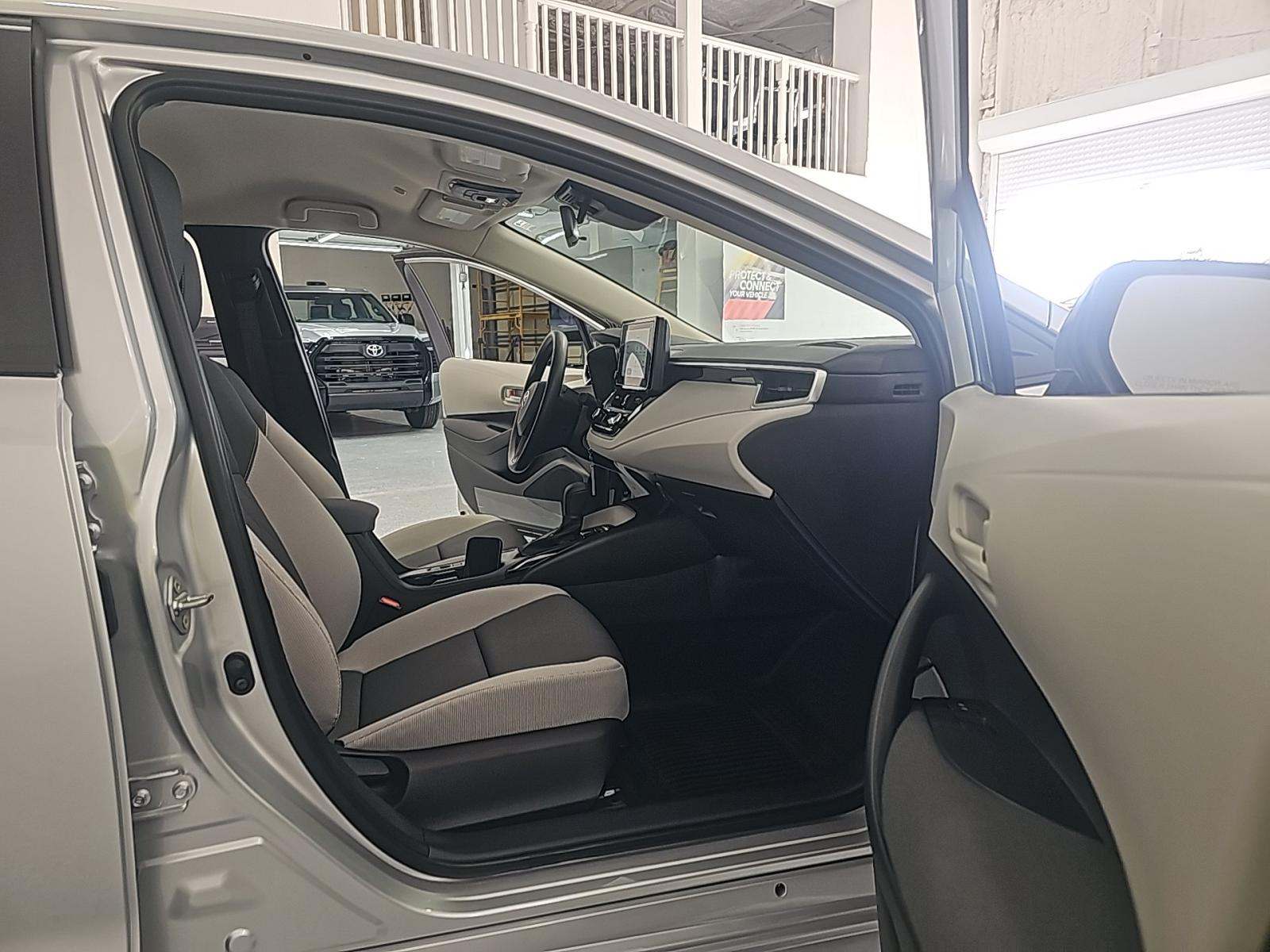 2025 Toyota Corolla Hybrid LE FWD