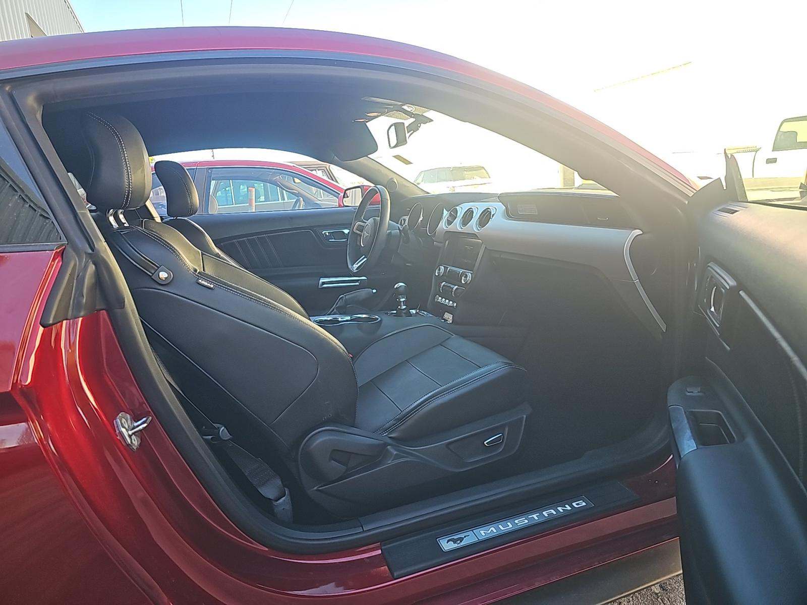 2015 Ford Mustang EcoBoost Premium RWD