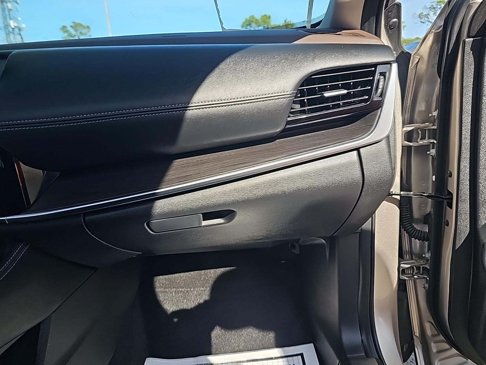 2023 Nissan Rogue Platinum AWD