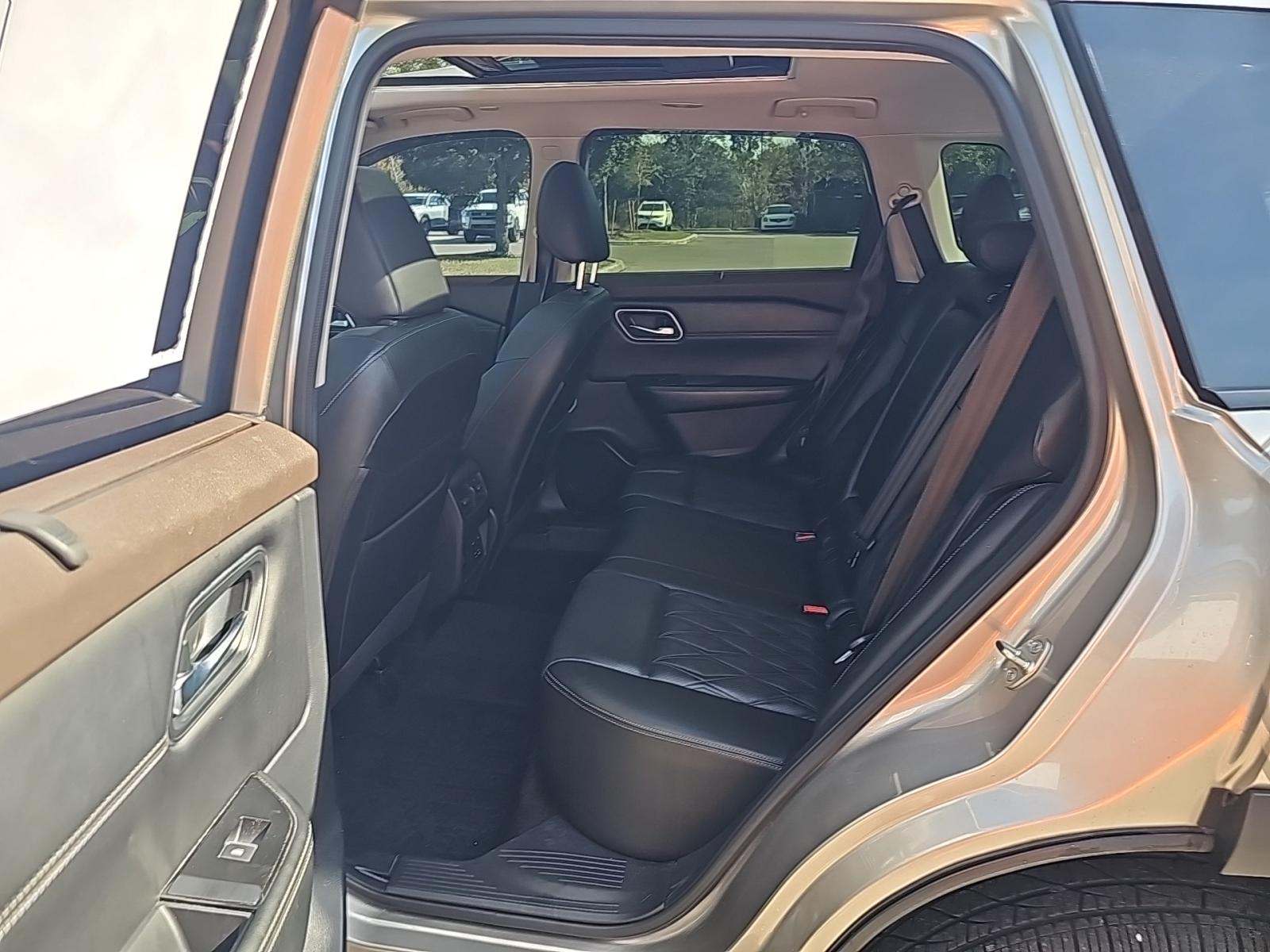 2023 Nissan Rogue Platinum AWD