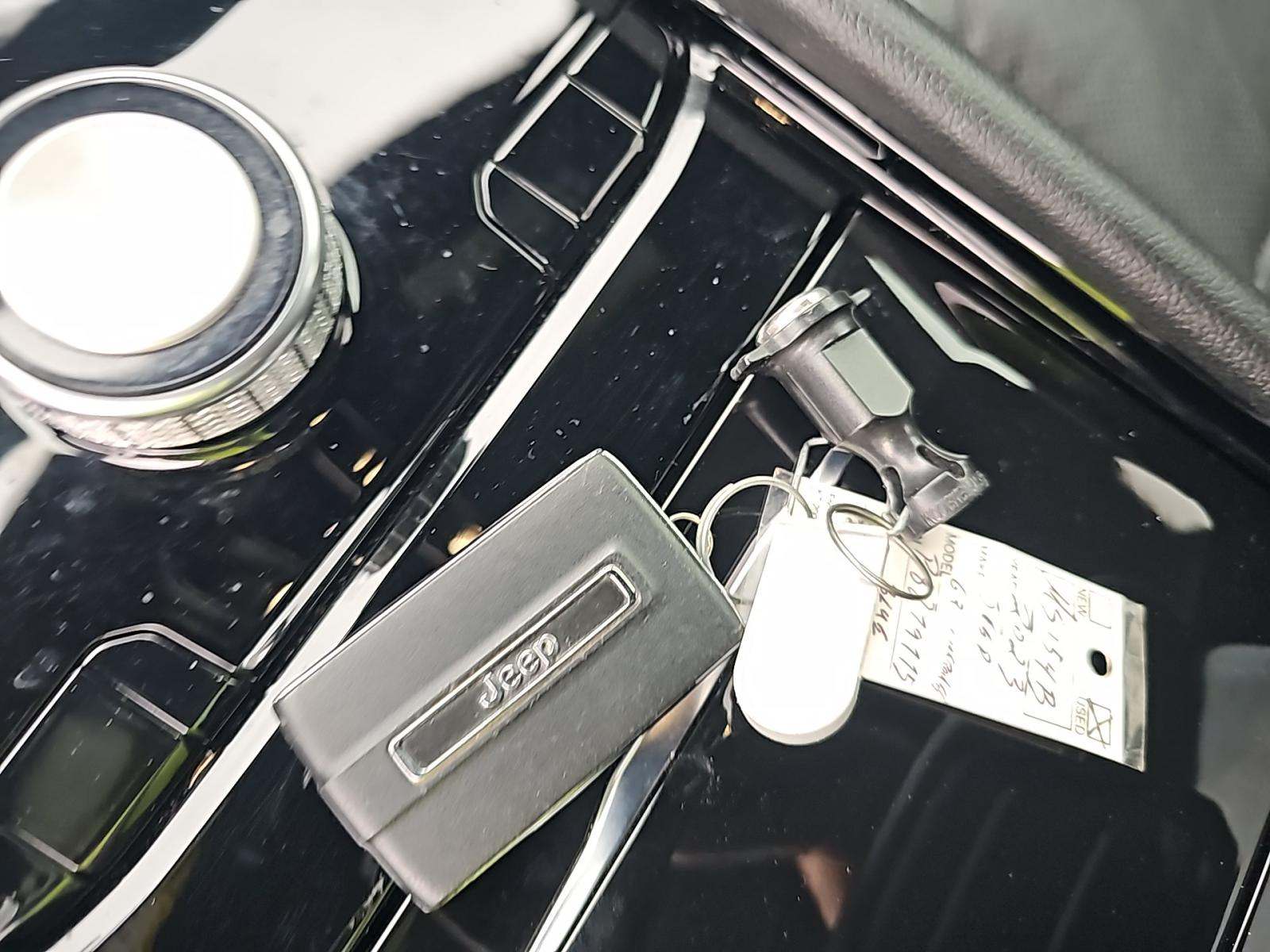 2023 Jeep Grand Cherokee Summit RWD