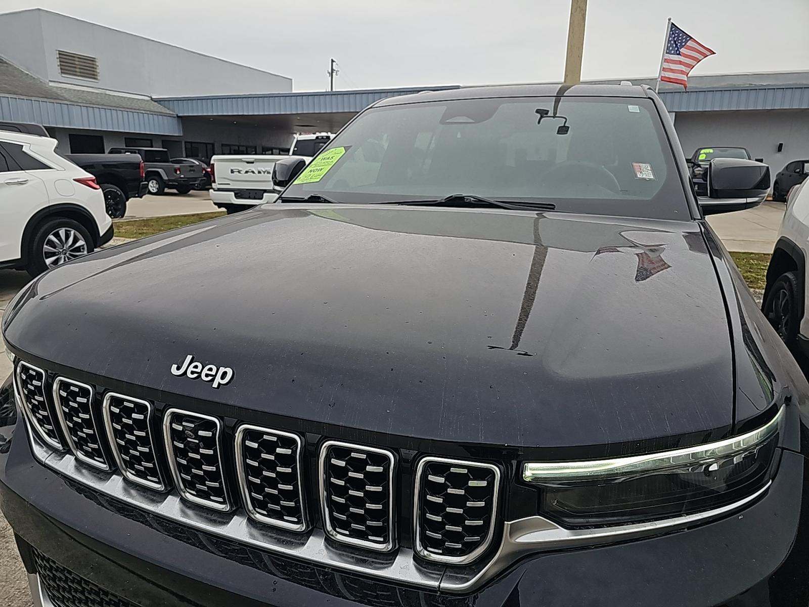 2023 Jeep Grand Cherokee Summit RWD