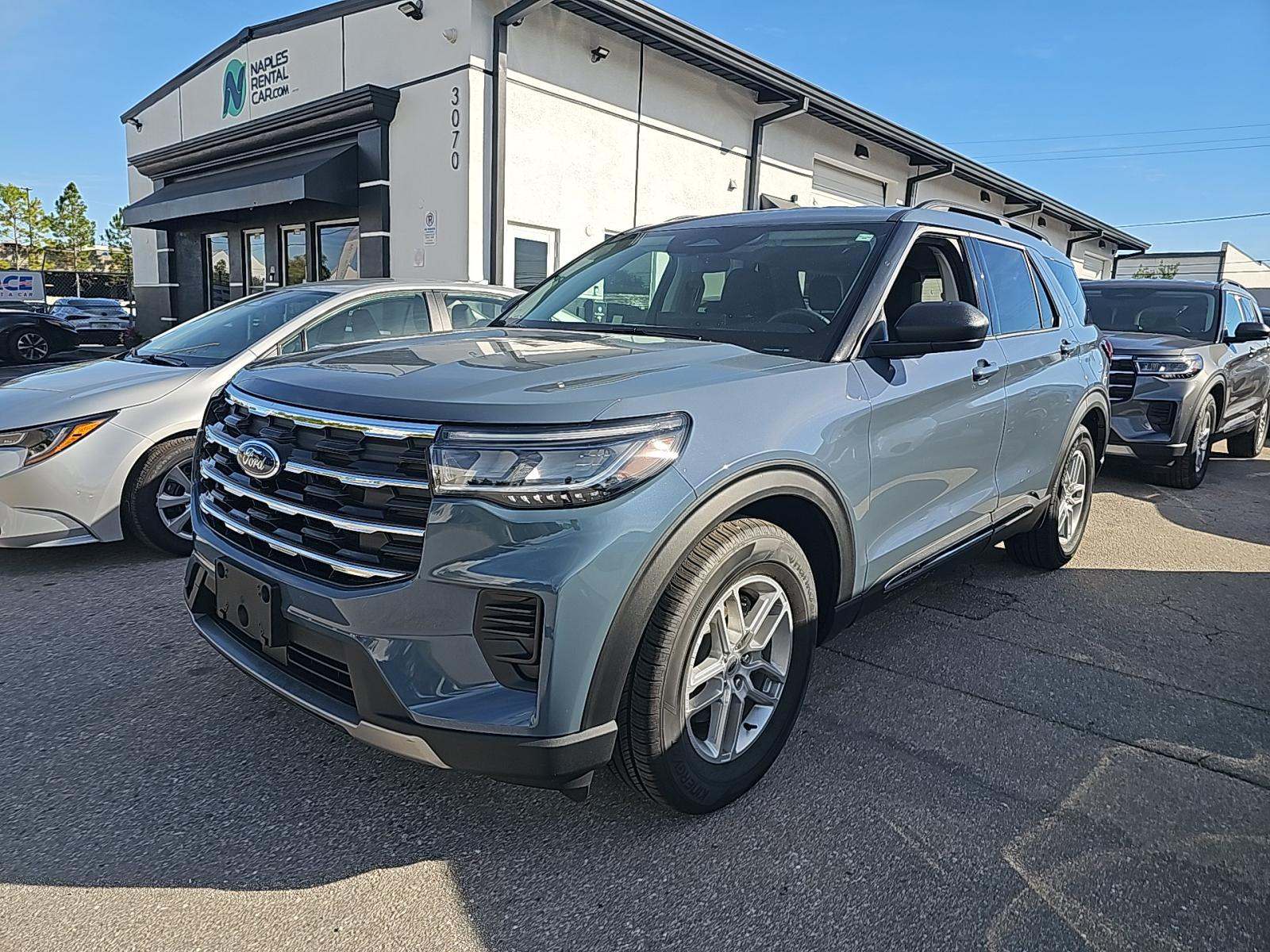 2025 Ford Explorer Active RWD